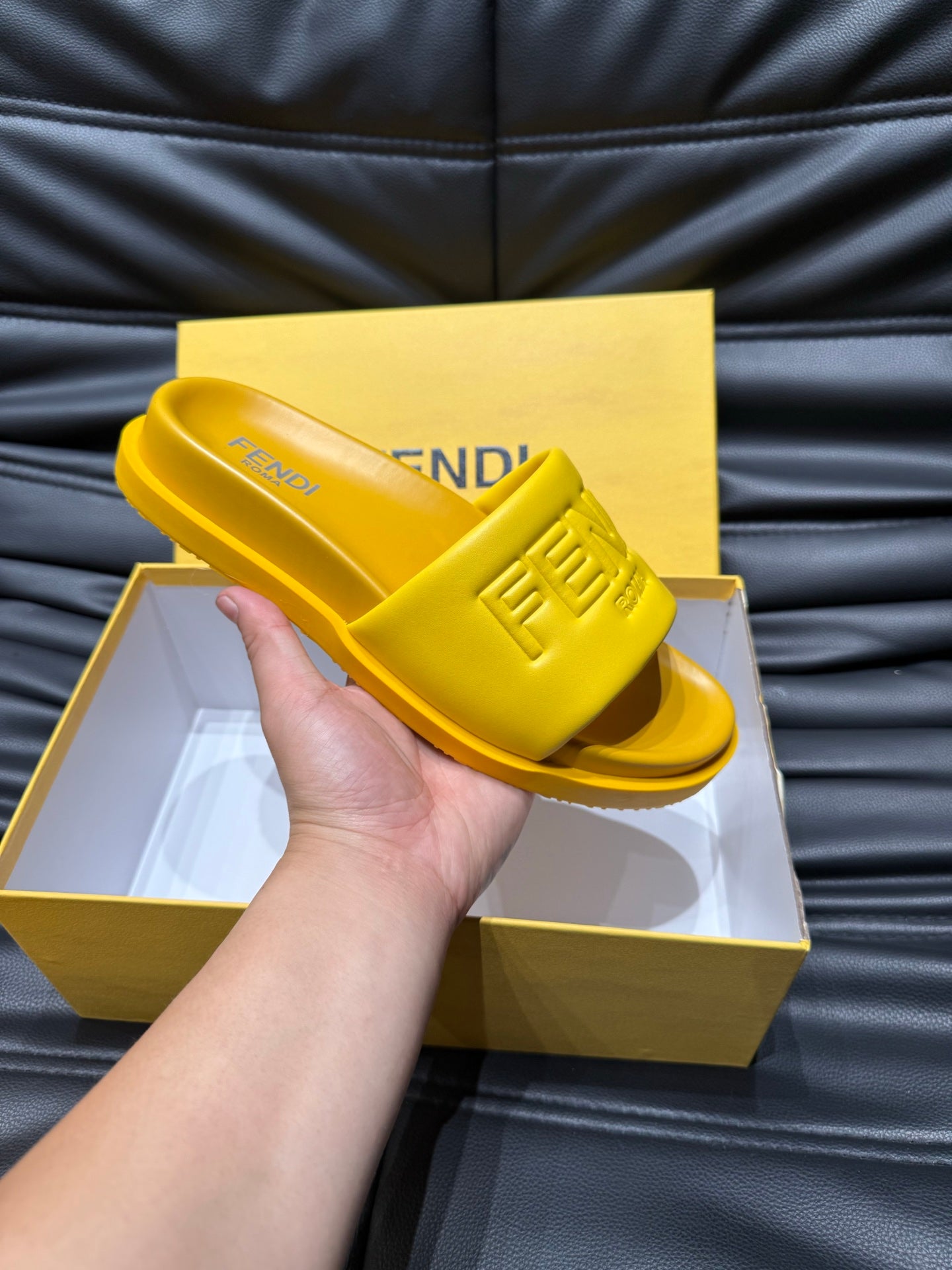 LuxluxHouse Best Quality Sandals Fendi