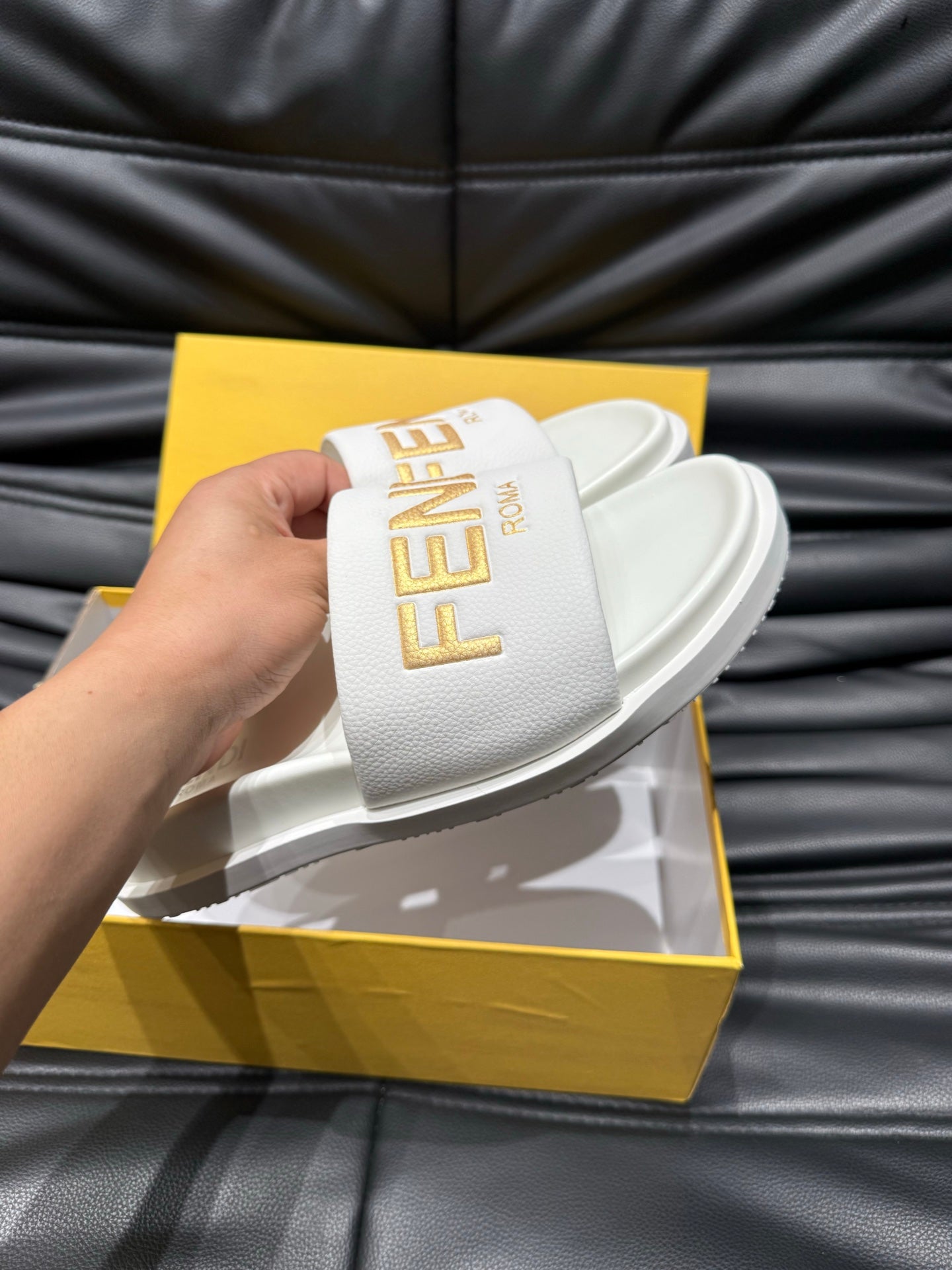 LuxluxHouse Best Quality Sandals Fendi