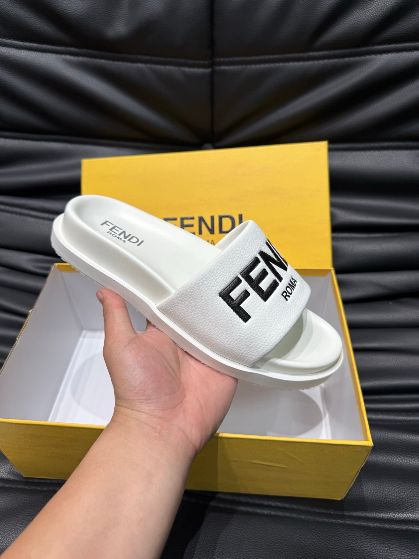 LuxluxHouse Best Quality Sandals Fendi