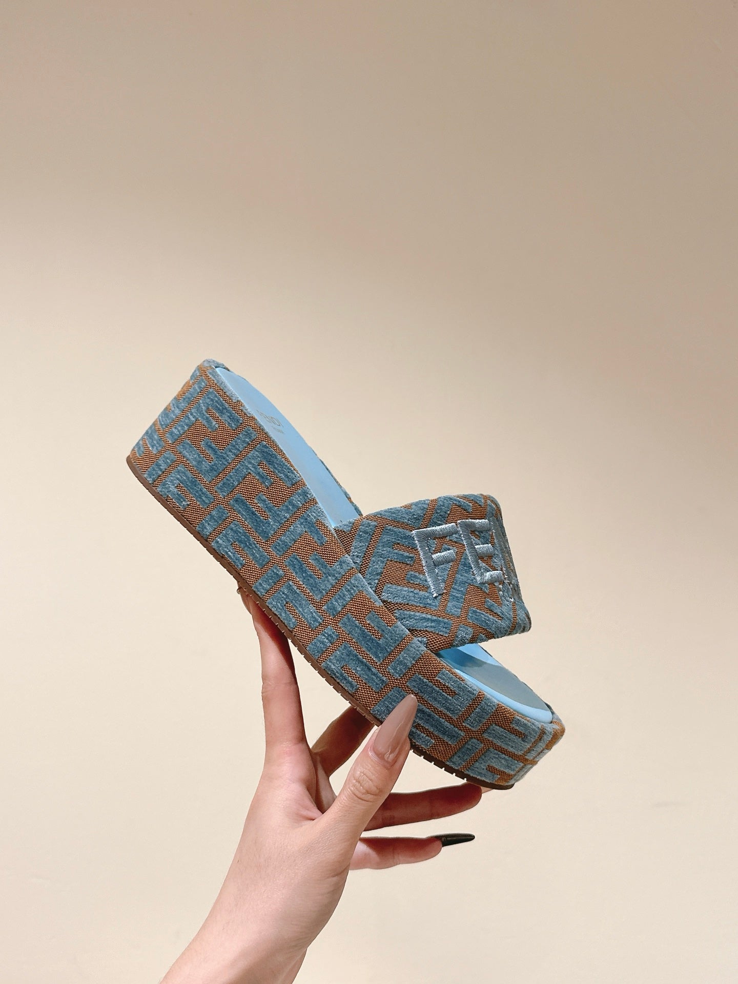 LuxluxHouse Best Quality Fendi Women Shoes
