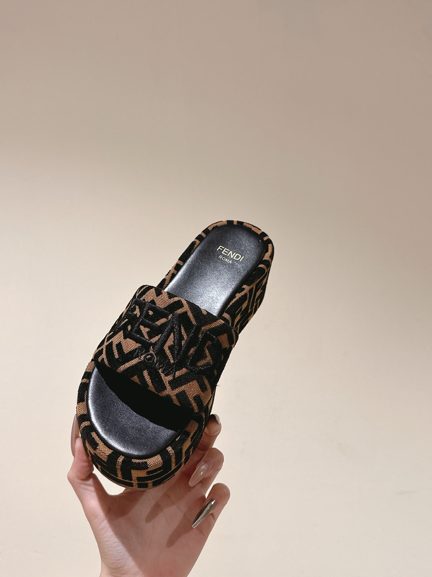 LuxluxHouse Best Quality Fendi Women Shoes