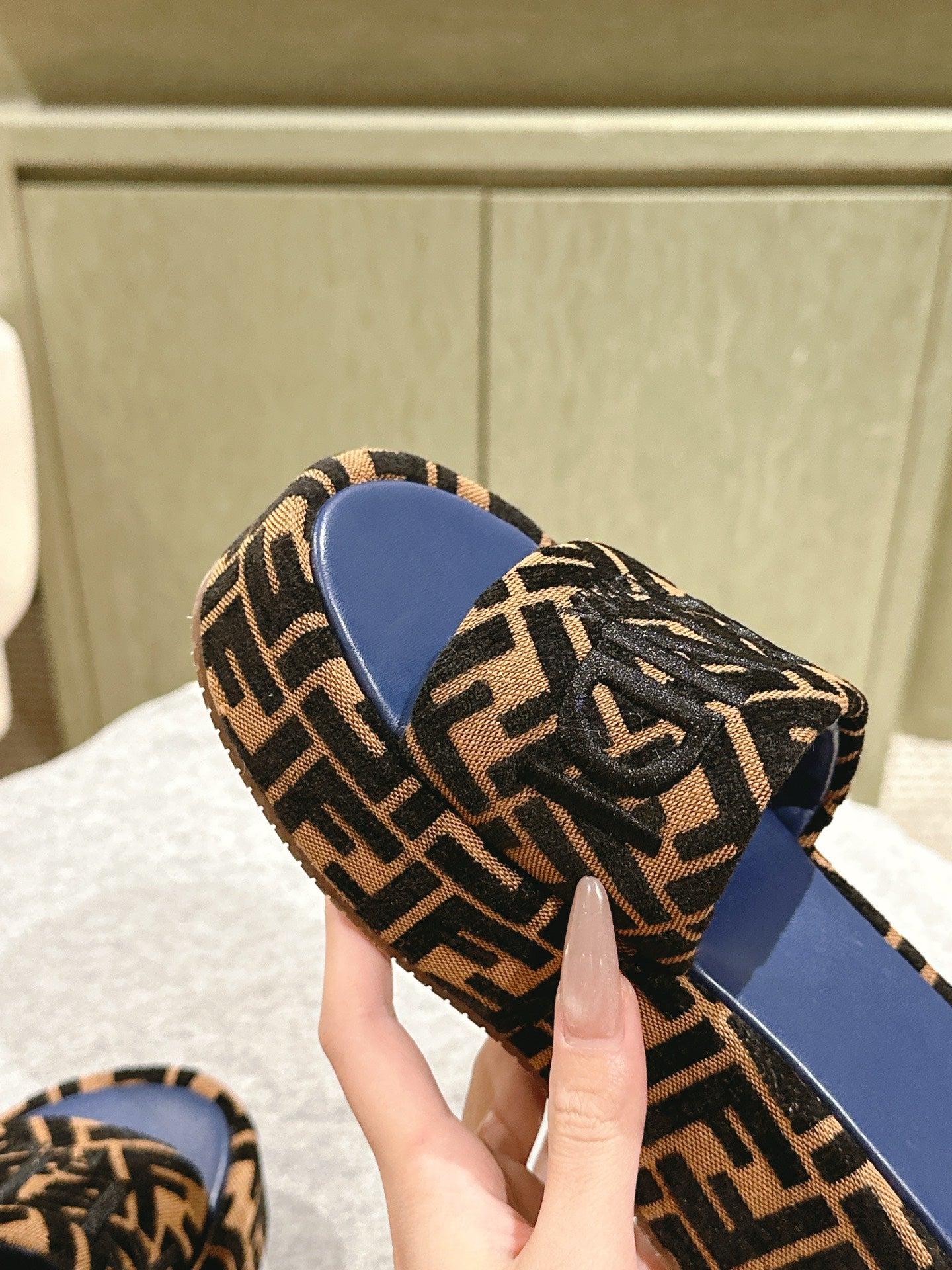 LuxluxHouse Best Quality Fendi Women Shoes