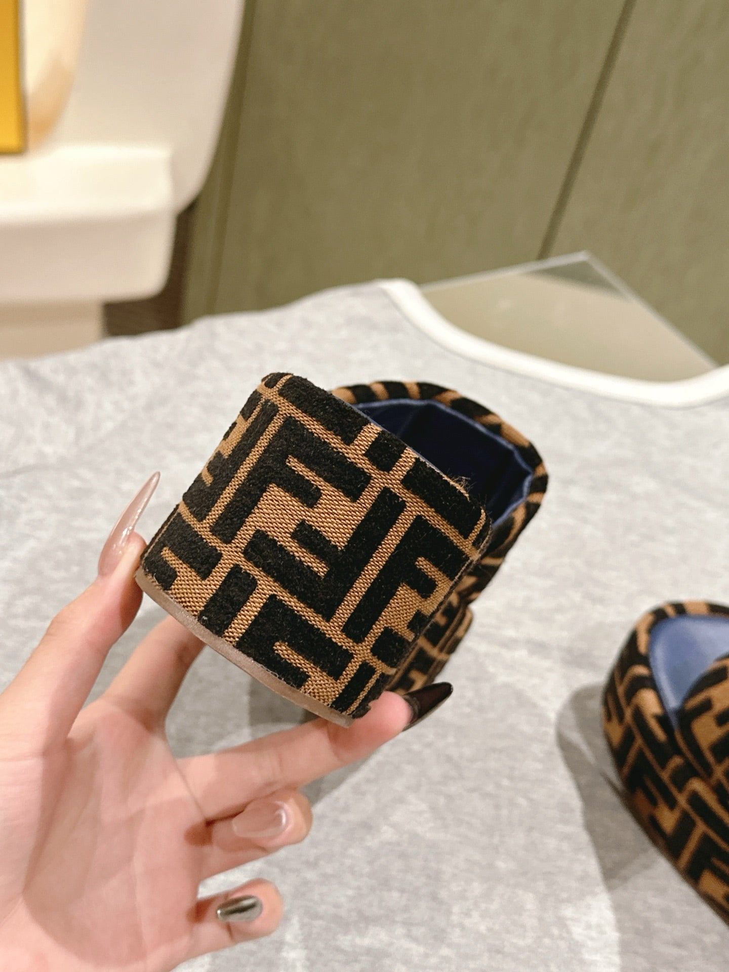 LuxluxHouse Best Quality Fendi Women Shoes