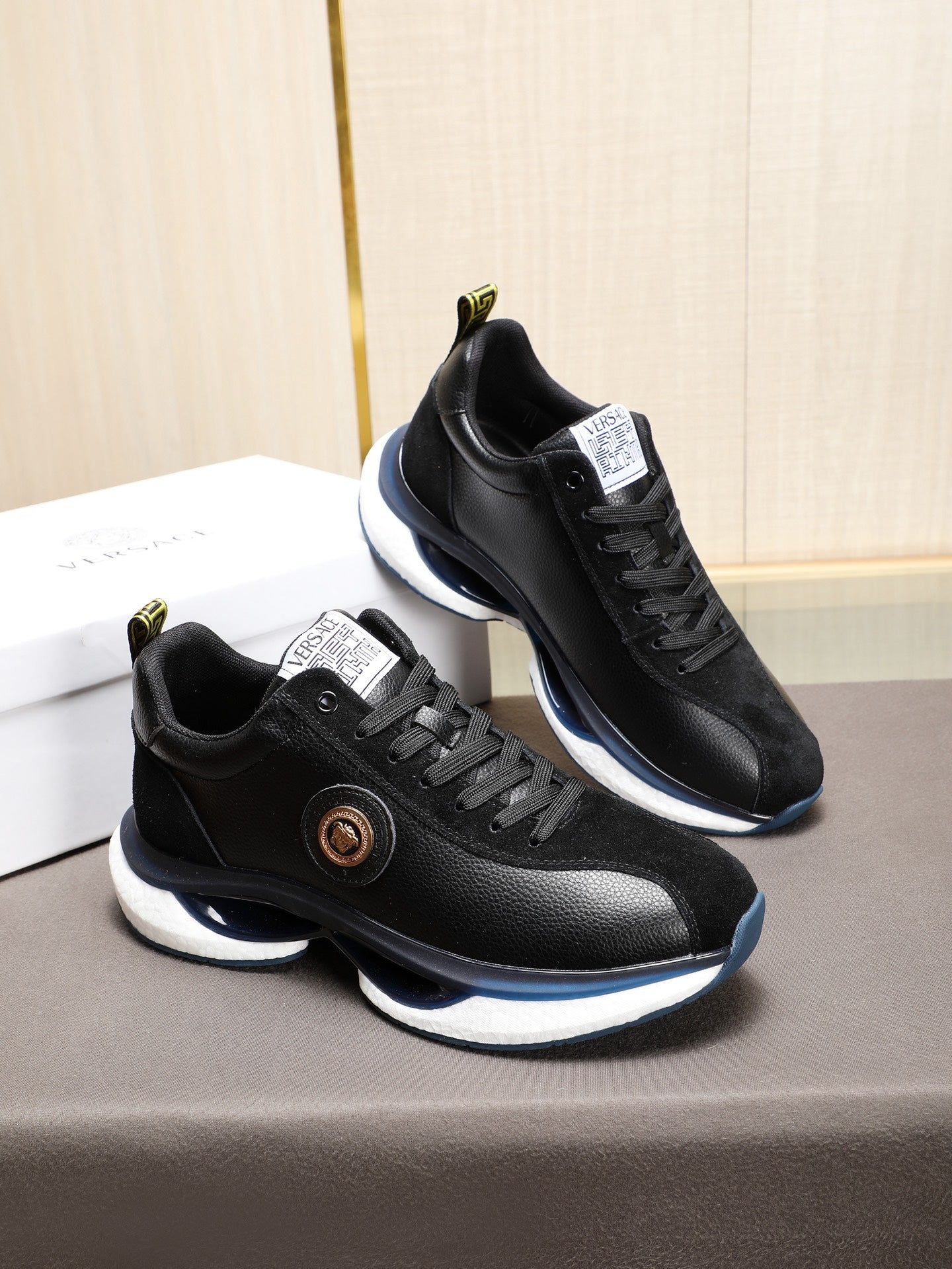LuxluxHouse Best Quality Shoes Versace