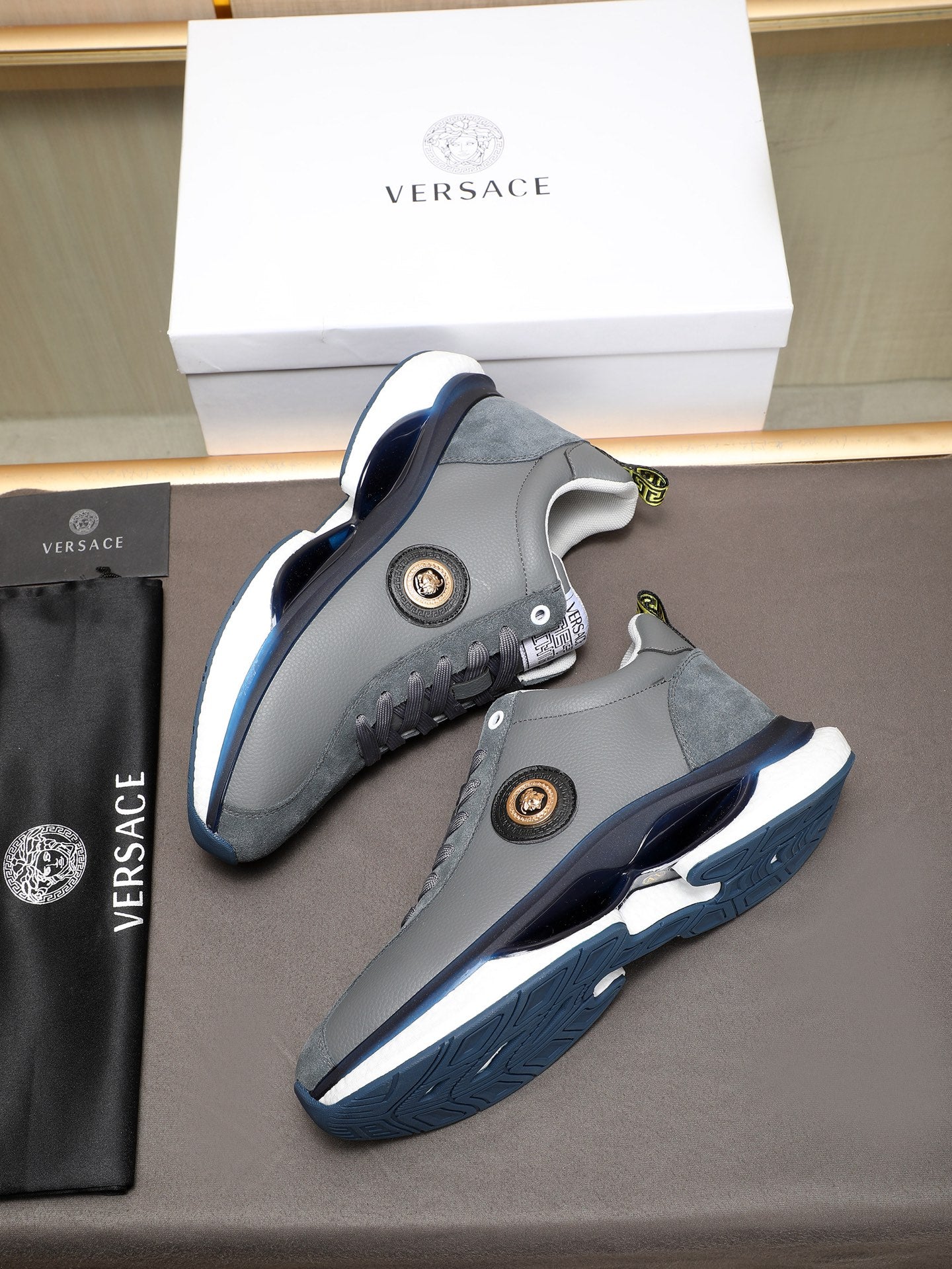 LuxluxHouse Best Quality Shoes Versace