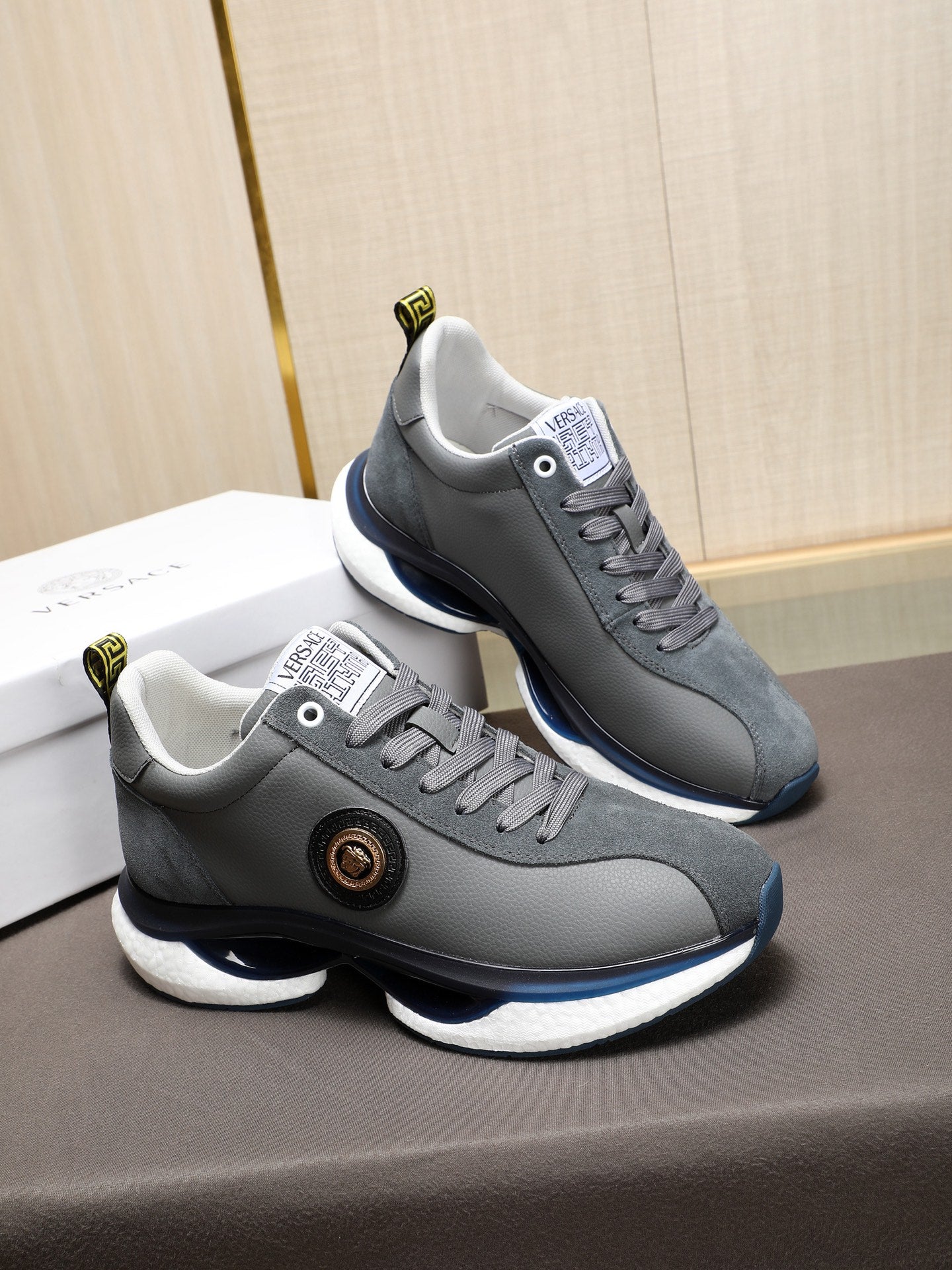 LuxluxHouse Best Quality Shoes Versace
