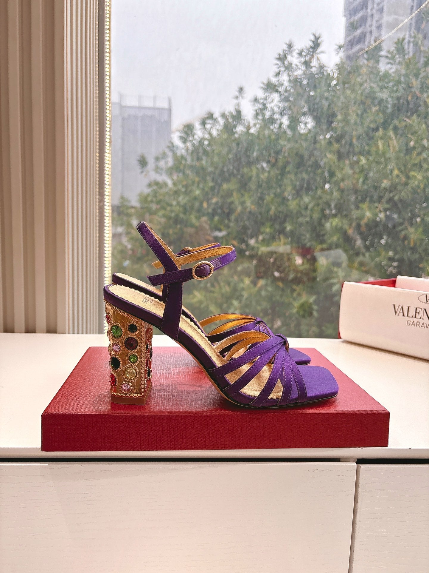 LuxluxHouse Best Quality Valentino Women Shoes