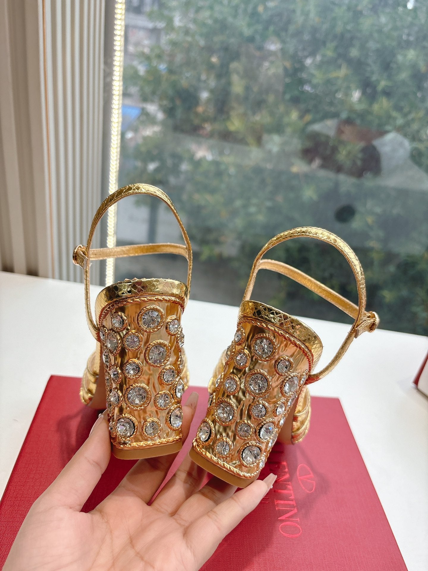 LuxluxHouse Best Quality Valentino Women Shoes
