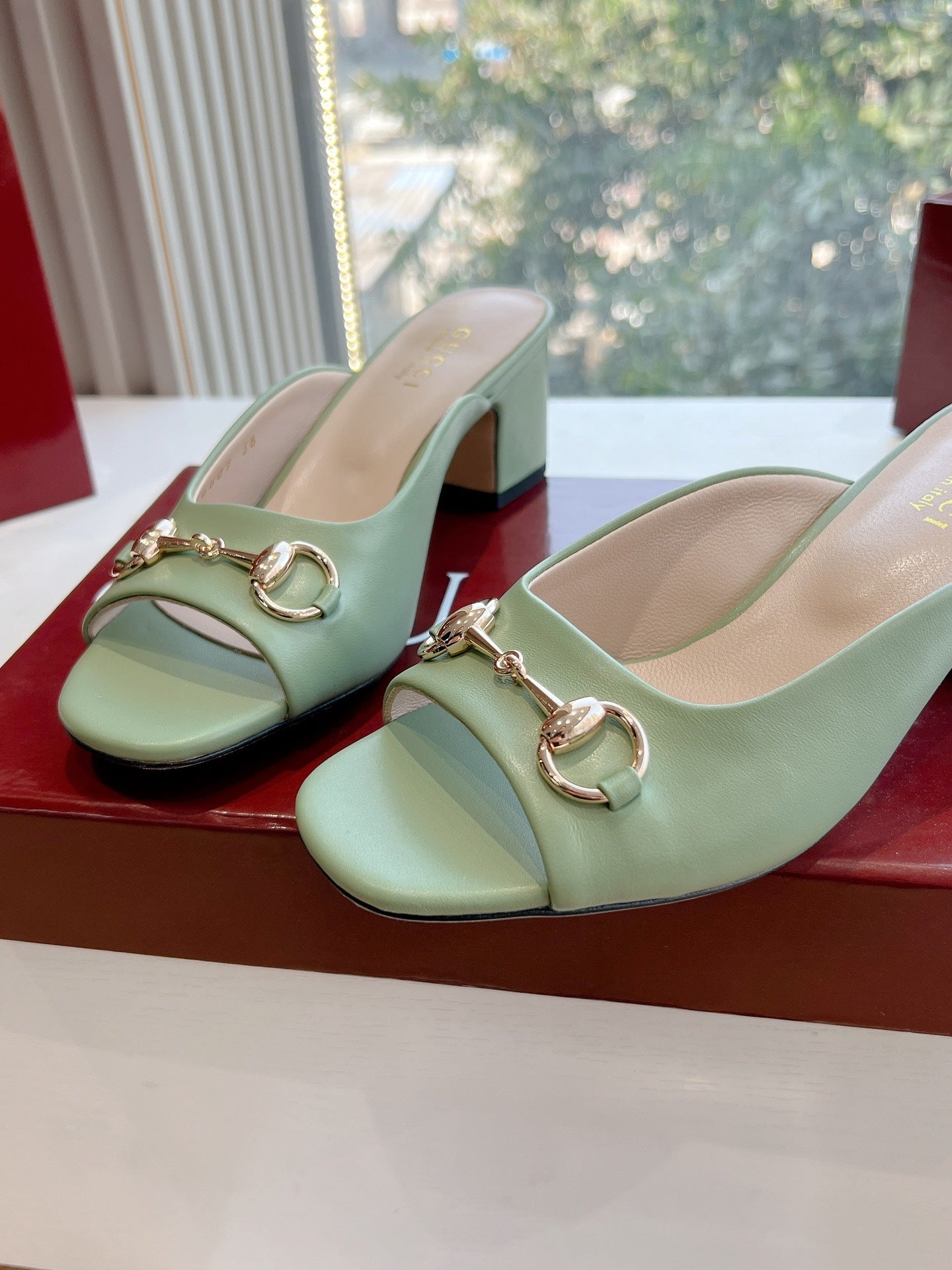 LuxluxHouse Best Quality Gucci Women Shoes