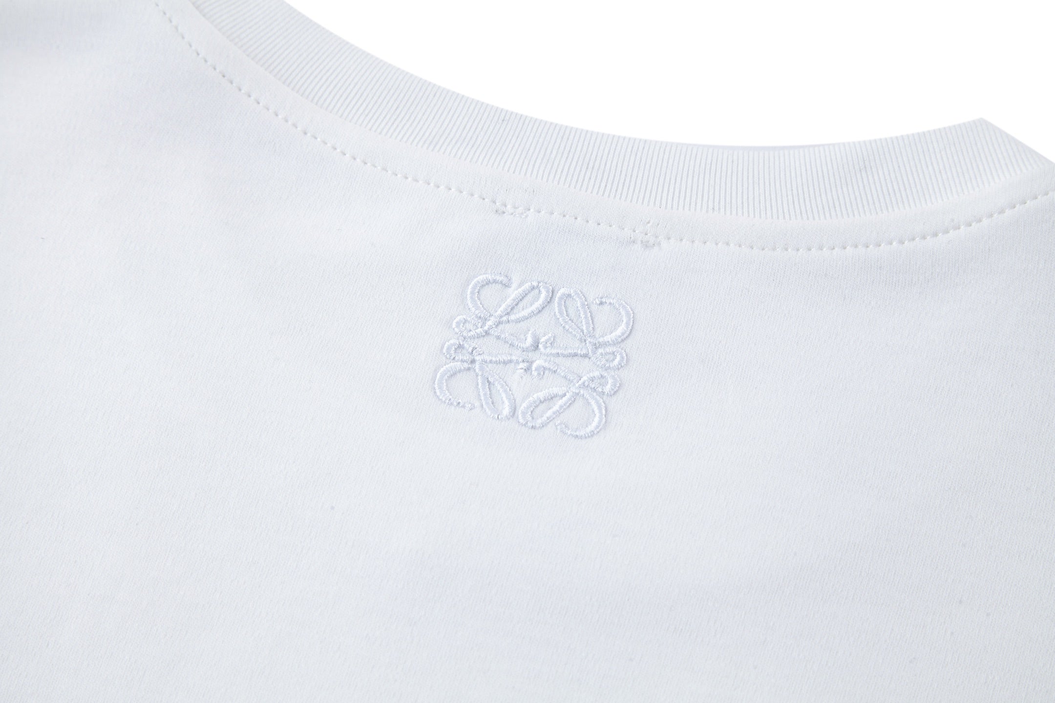 LuxluxHouse Best Quality Clothes T-shirt Loewe