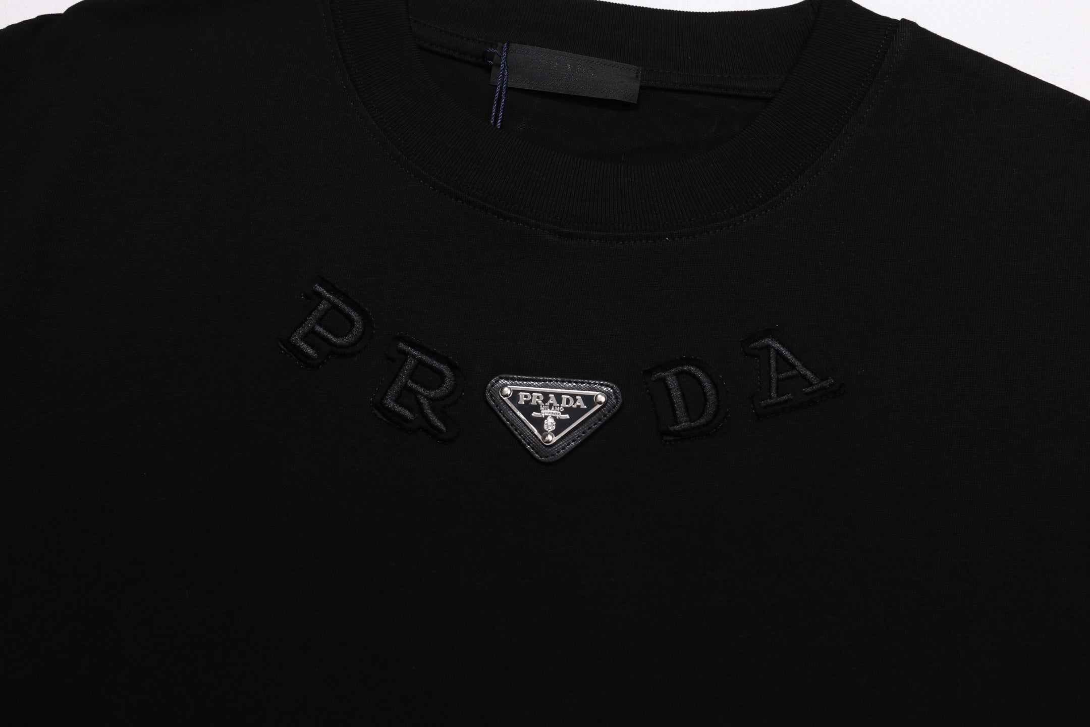 LuxluxHouse Best Quality Clothes T-shirt Prada