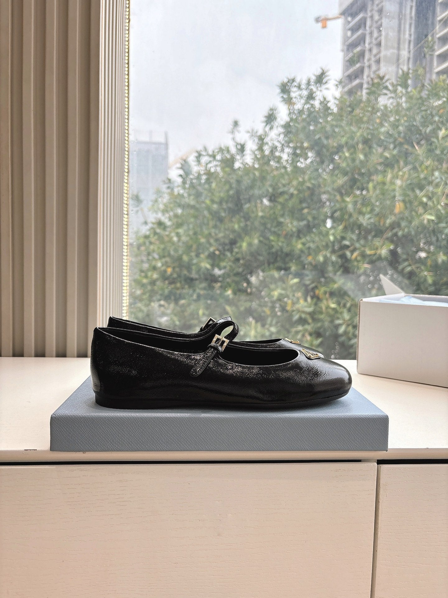 LuxluxHouse Best Quality Women Shoes Prada