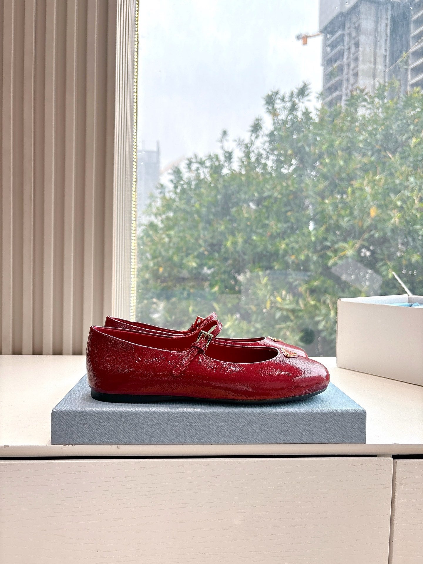 LuxluxHouse Best Quality Women Shoes Prada
