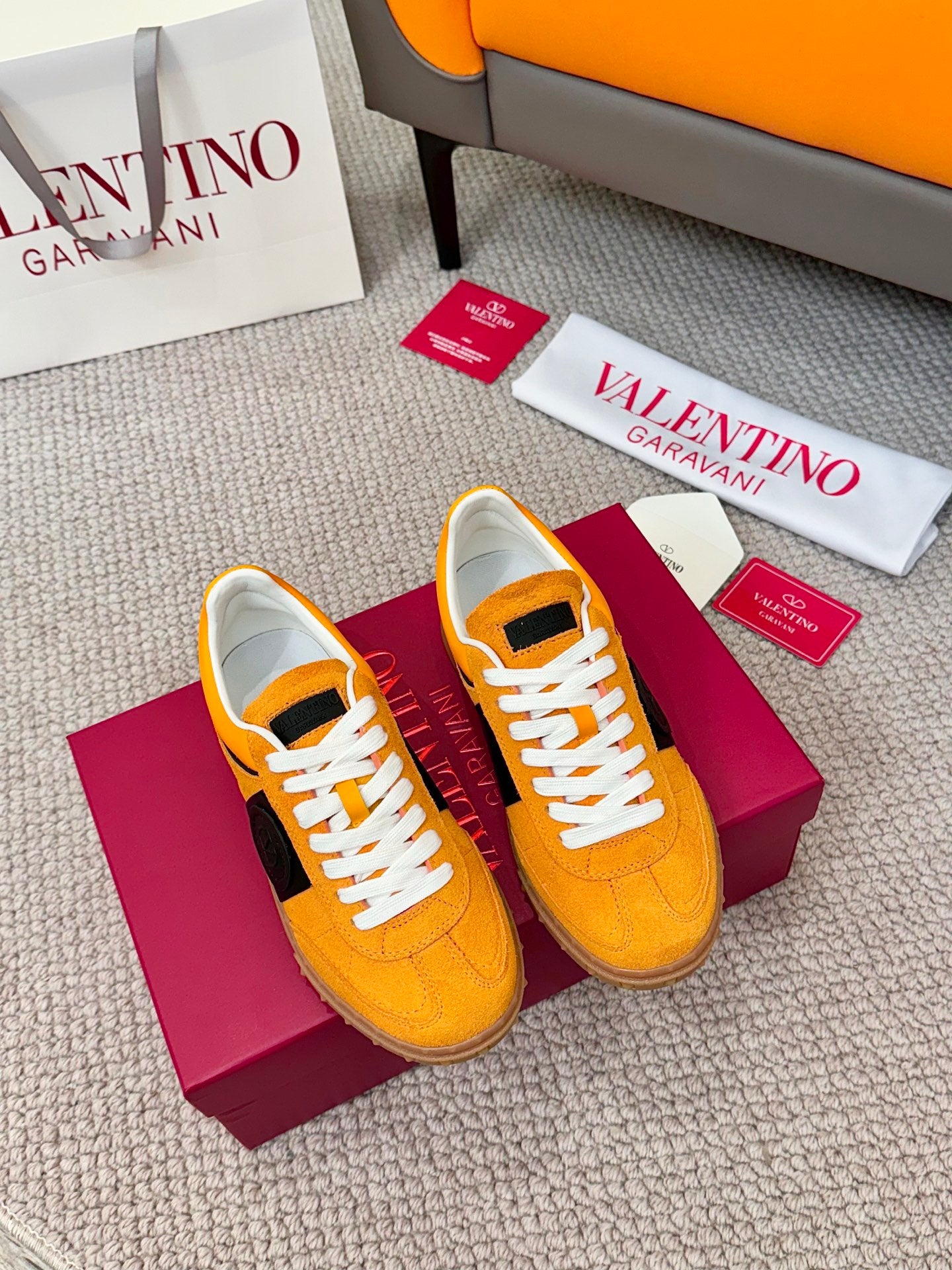 LuxluxHouse Best Quality Shoes Valentino