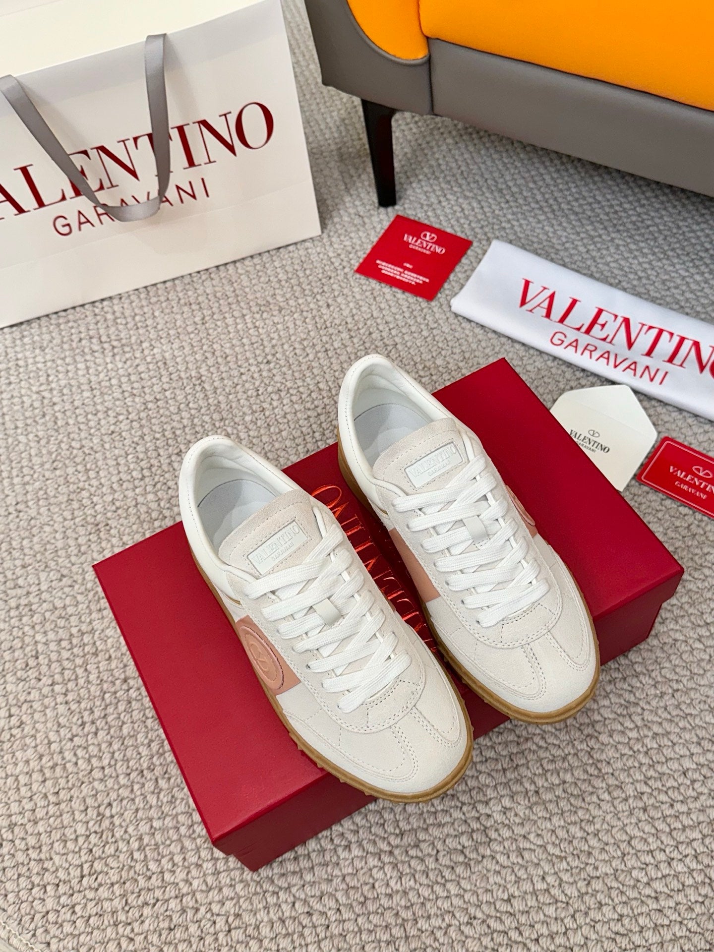 LuxluxHouse Best Quality Shoes Valentino