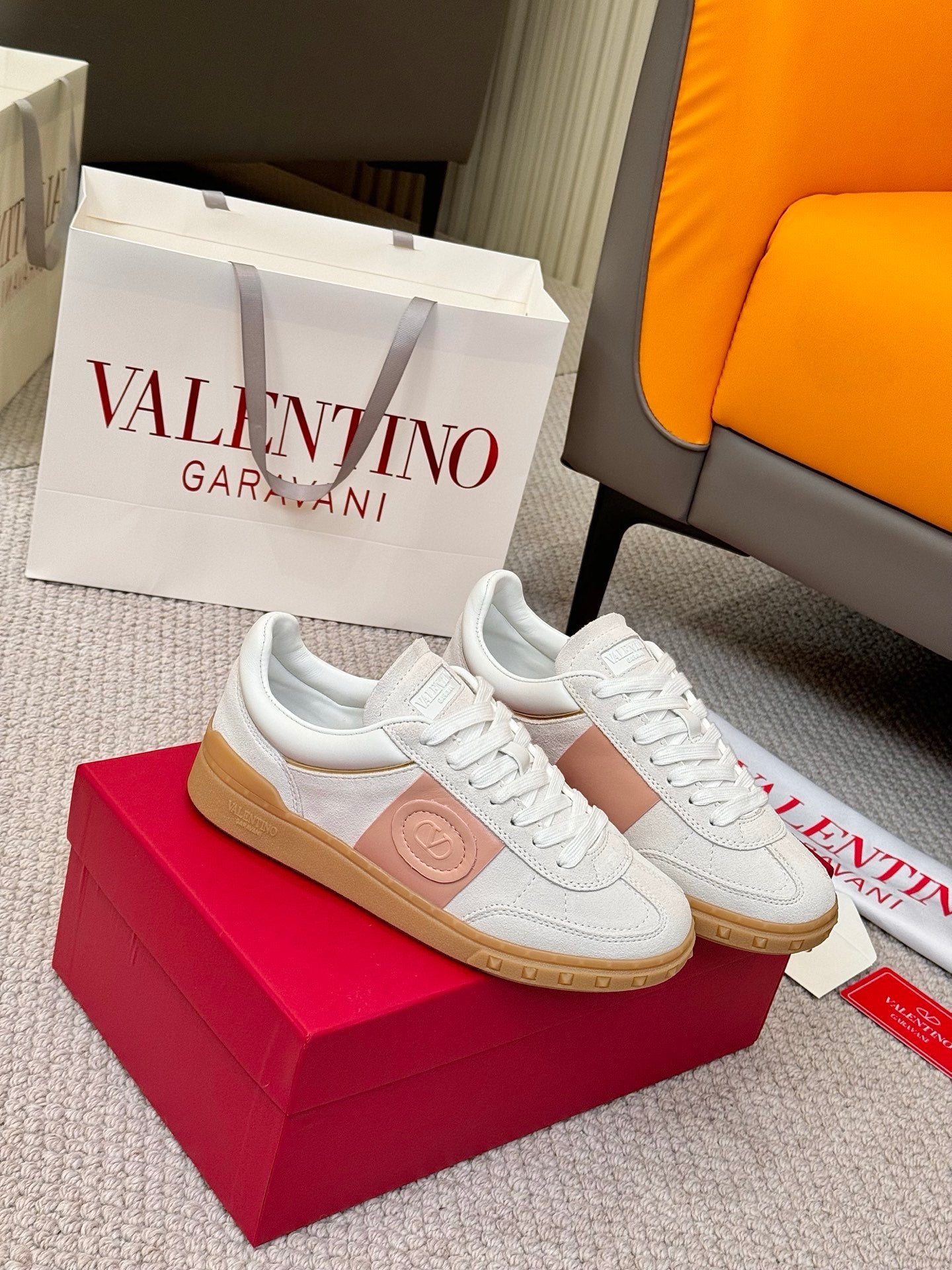 LuxluxHouse Best Quality Shoes Valentino