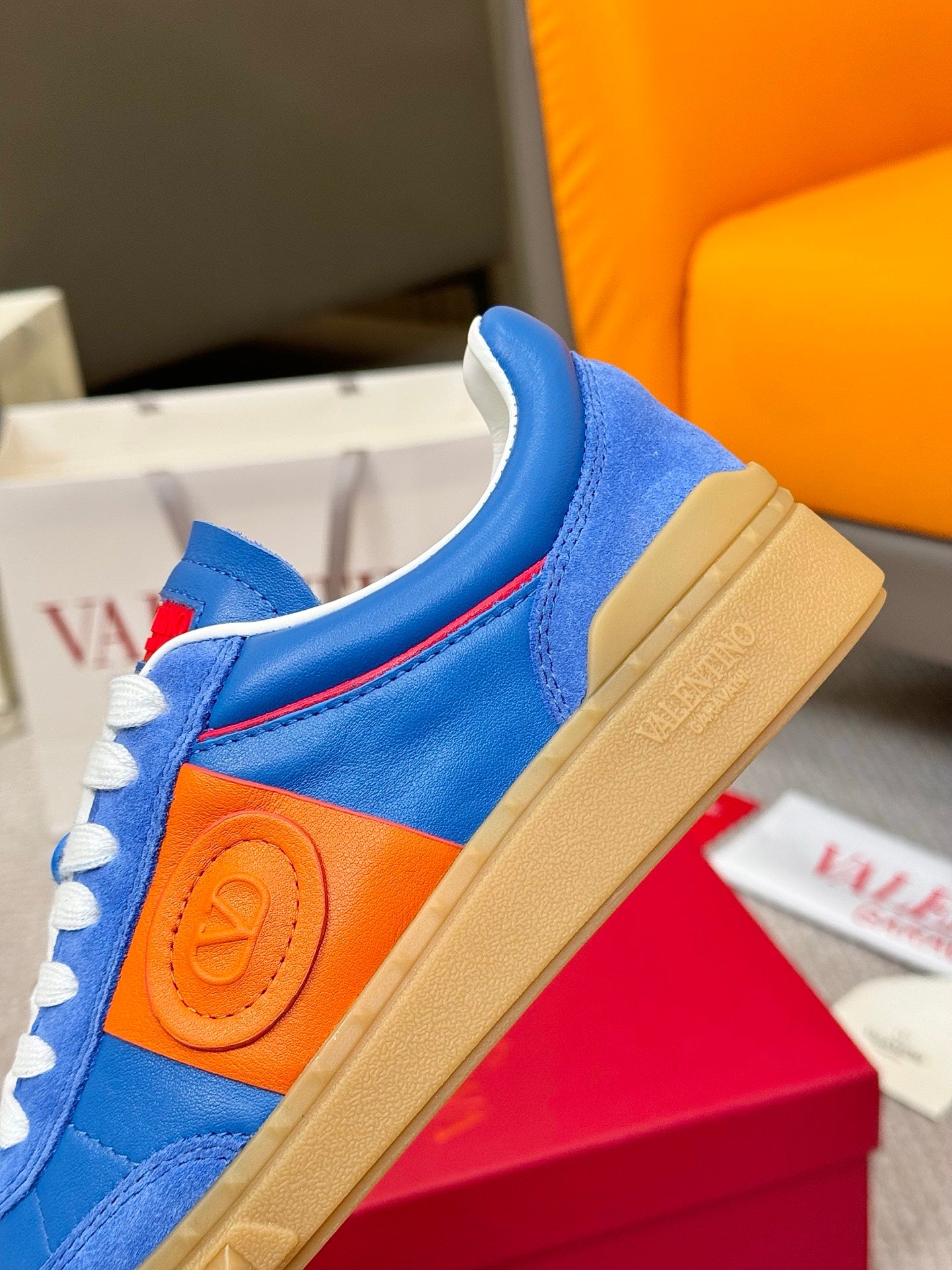 LuxluxHouse Best Quality Shoes Valentino