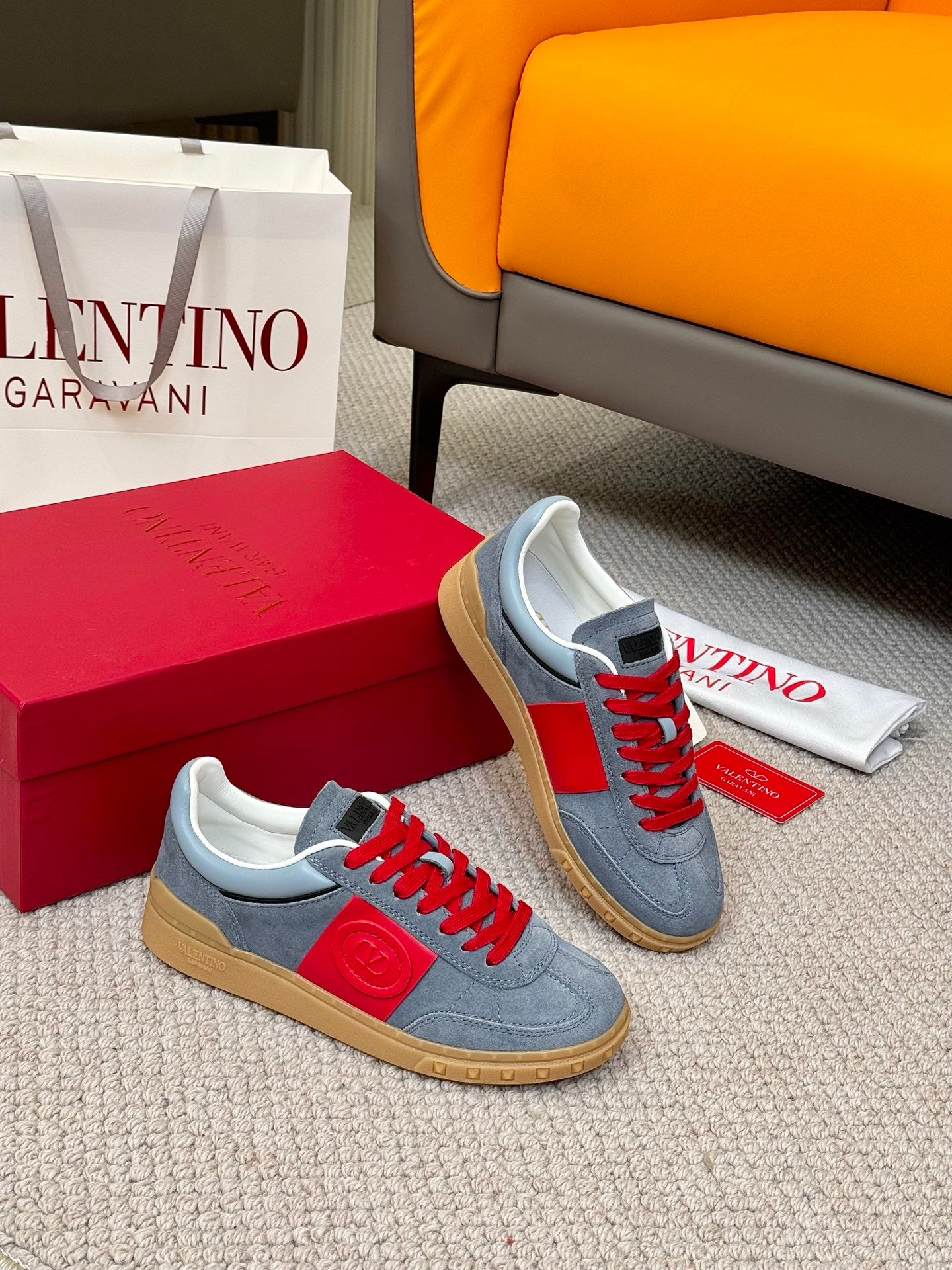 LuxluxHouse Best Quality Shoes Valentino