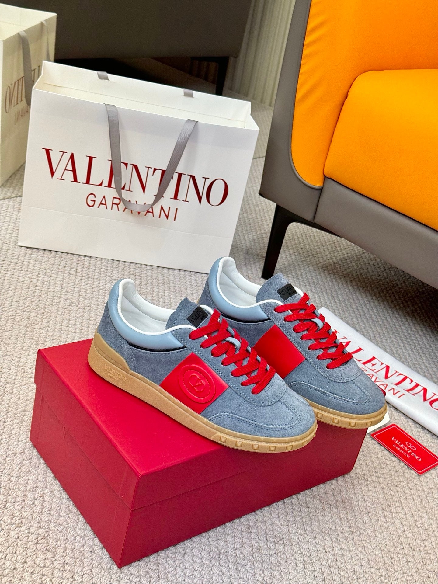 LuxluxHouse Best Quality Shoes Valentino