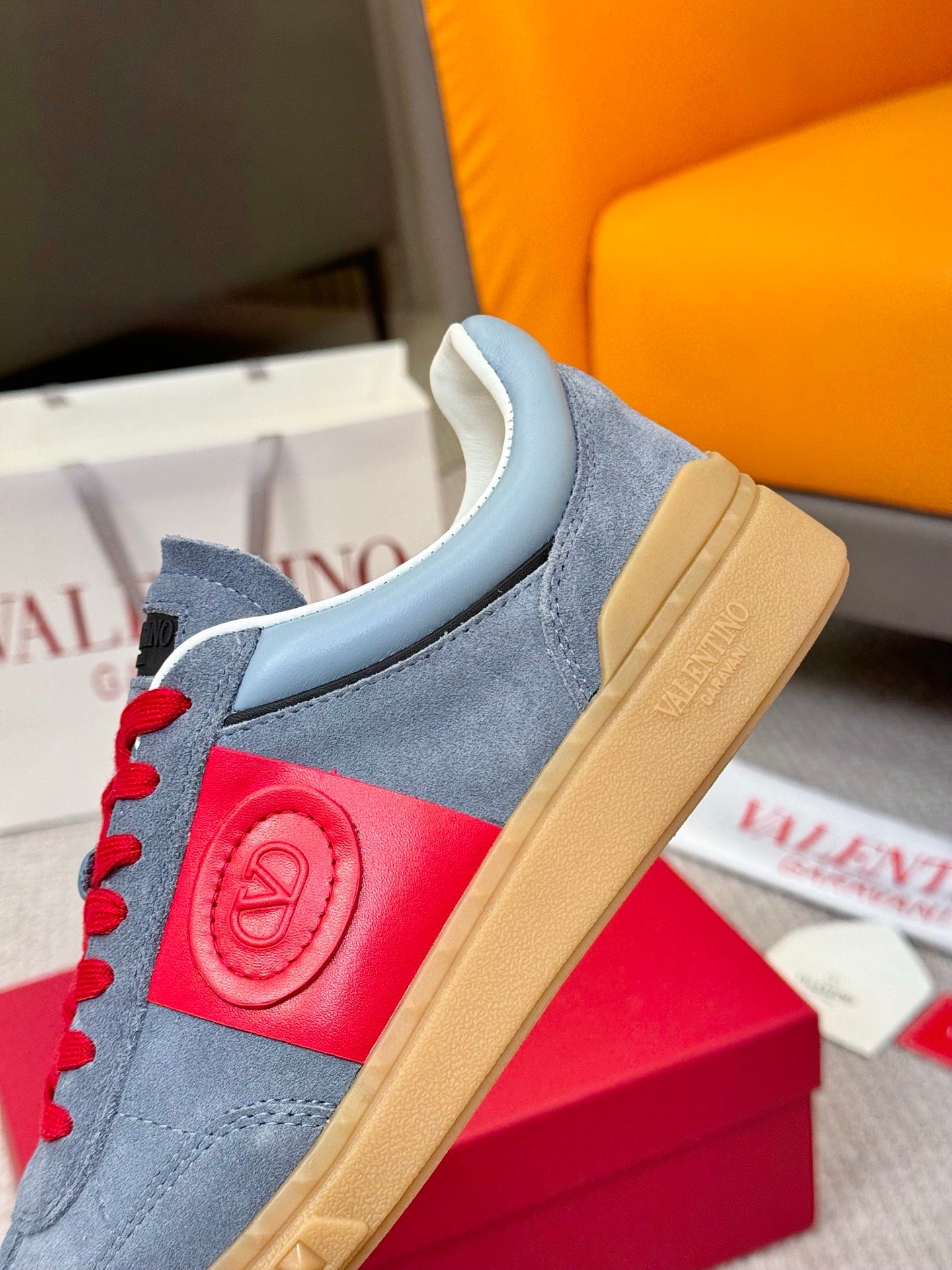 LuxluxHouse Best Quality Shoes Valentino