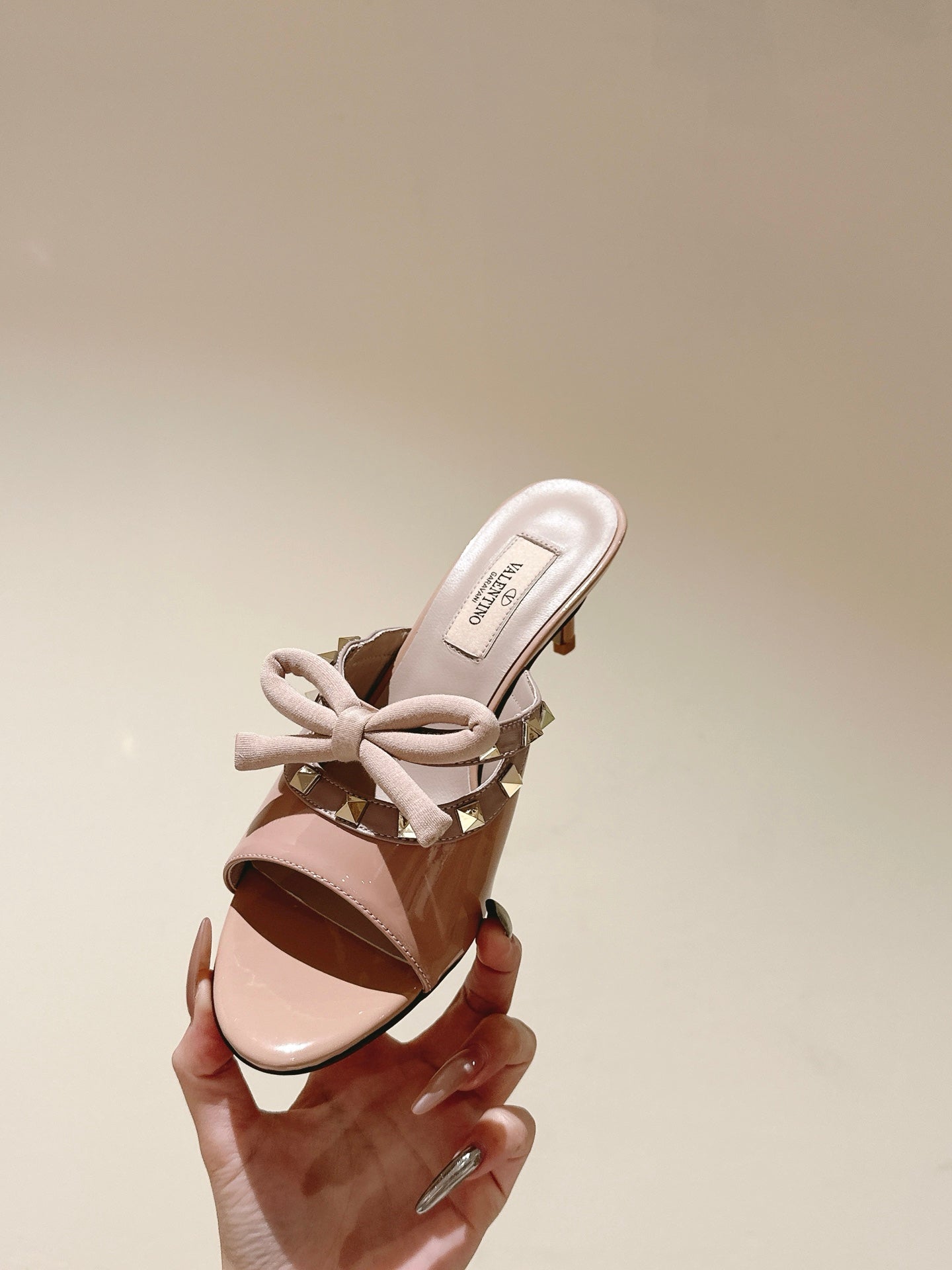 LuxluxHouse Best Quality Valentino Women Shoes