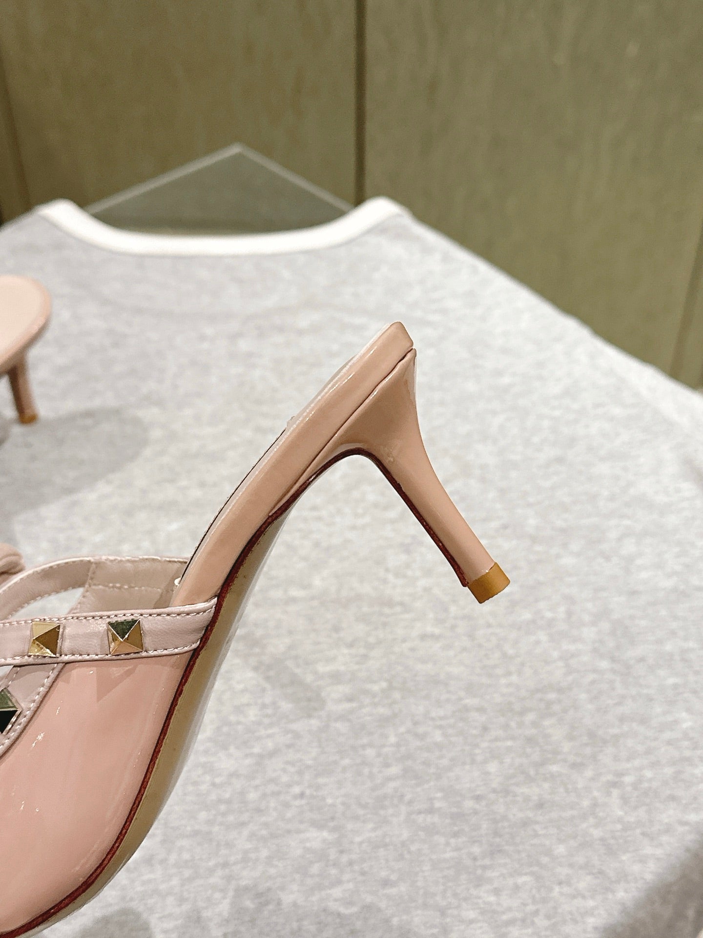 LuxluxHouse Best Quality Valentino Women Shoes