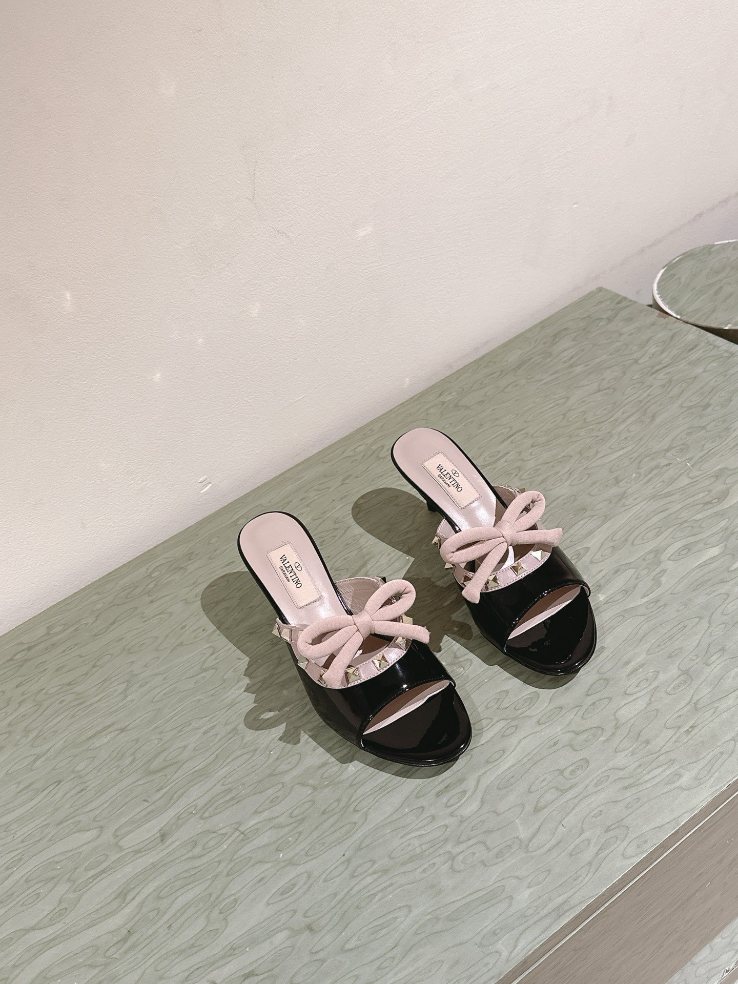 LuxluxHouse Best Quality Valentino Women Shoes