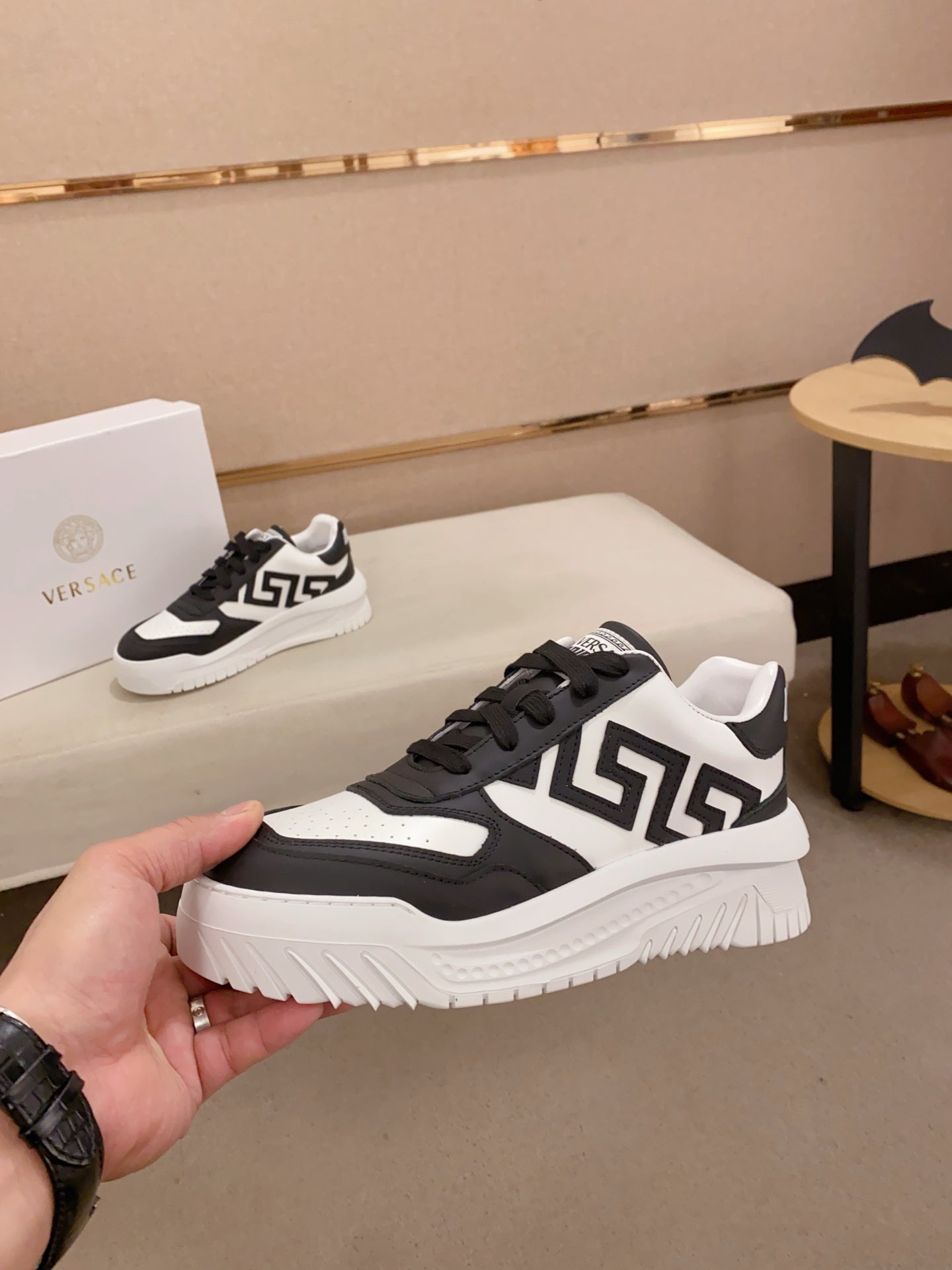 LuxluxHouse Best Quality Shoes Versace