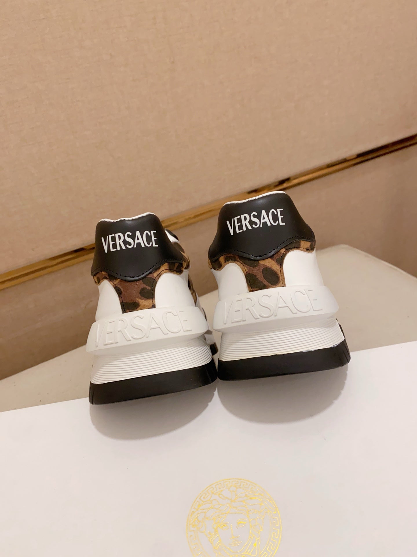 LuxluxHouse Best Quality Shoes Versace