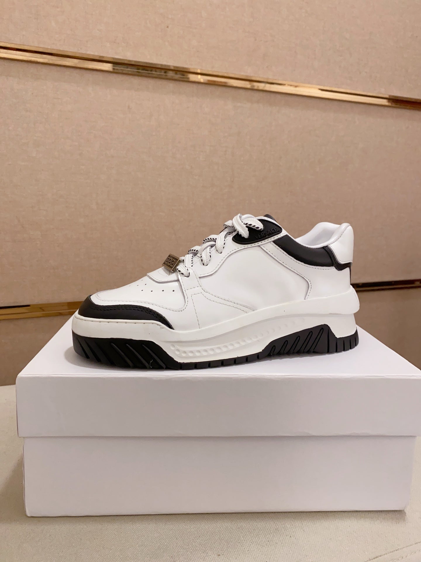 LuxluxHouse Best Quality Shoes Versace