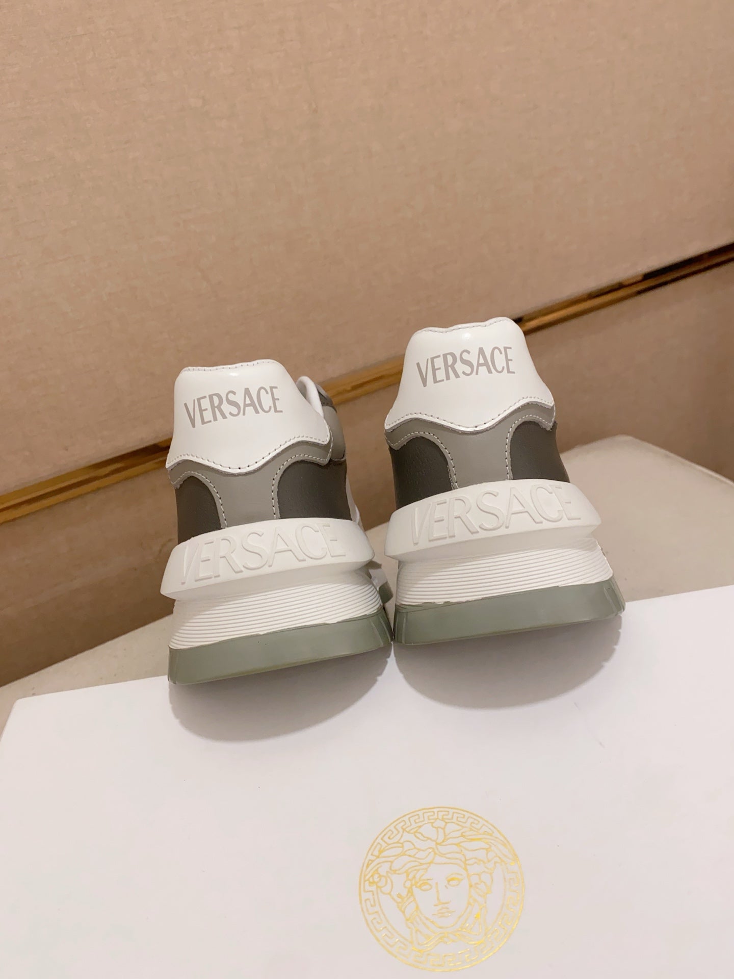 LuxluxHouse Best Quality Shoes Versace