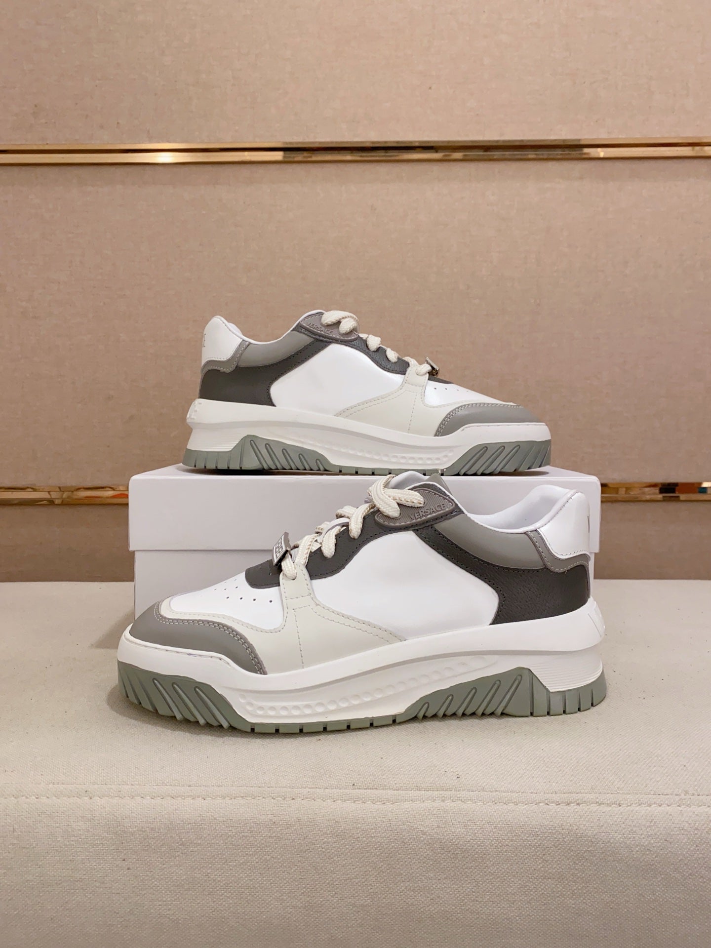 LuxluxHouse Best Quality Shoes Versace