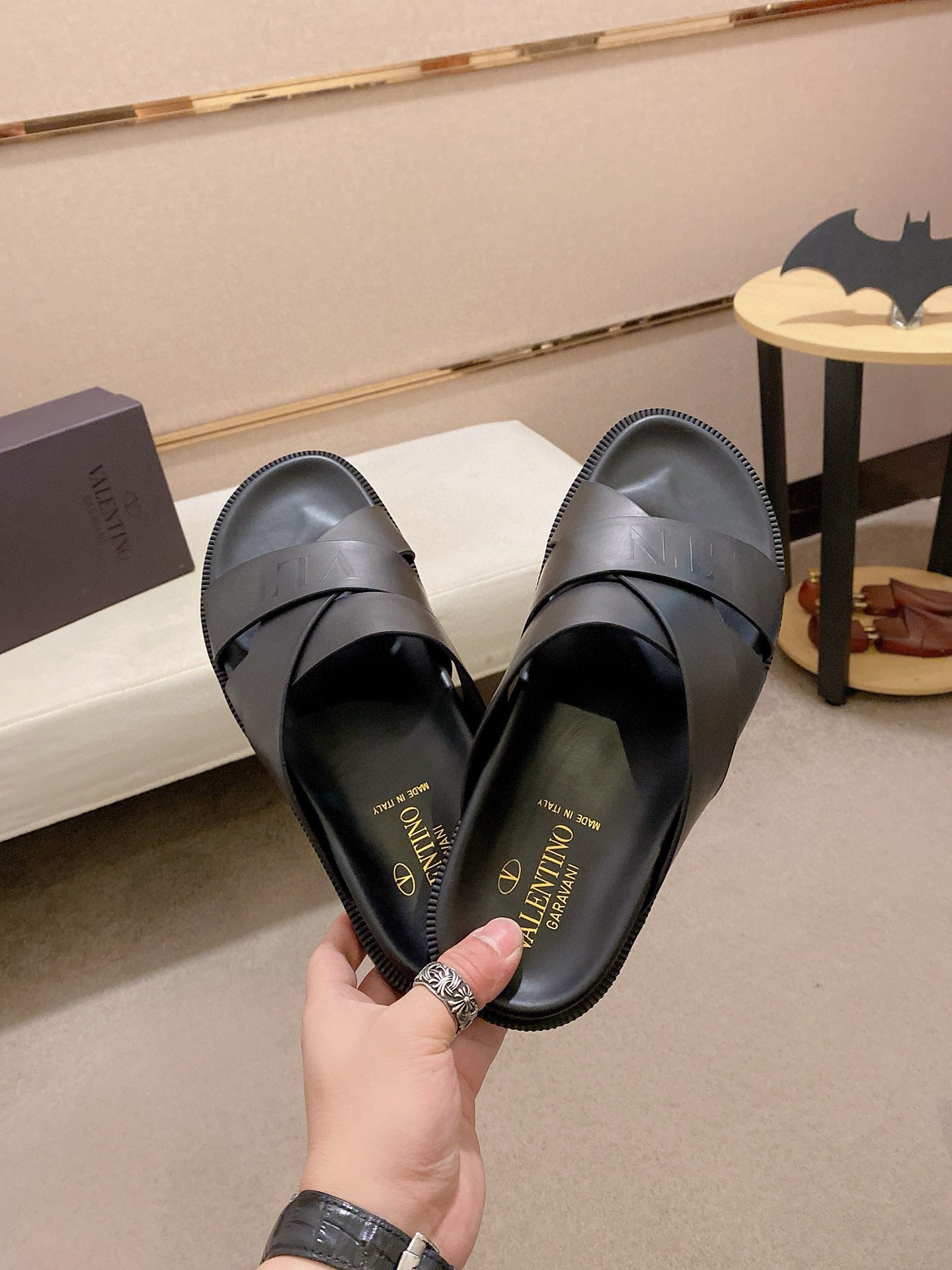 LuxluxHouse Best Quality Sandals Valentino