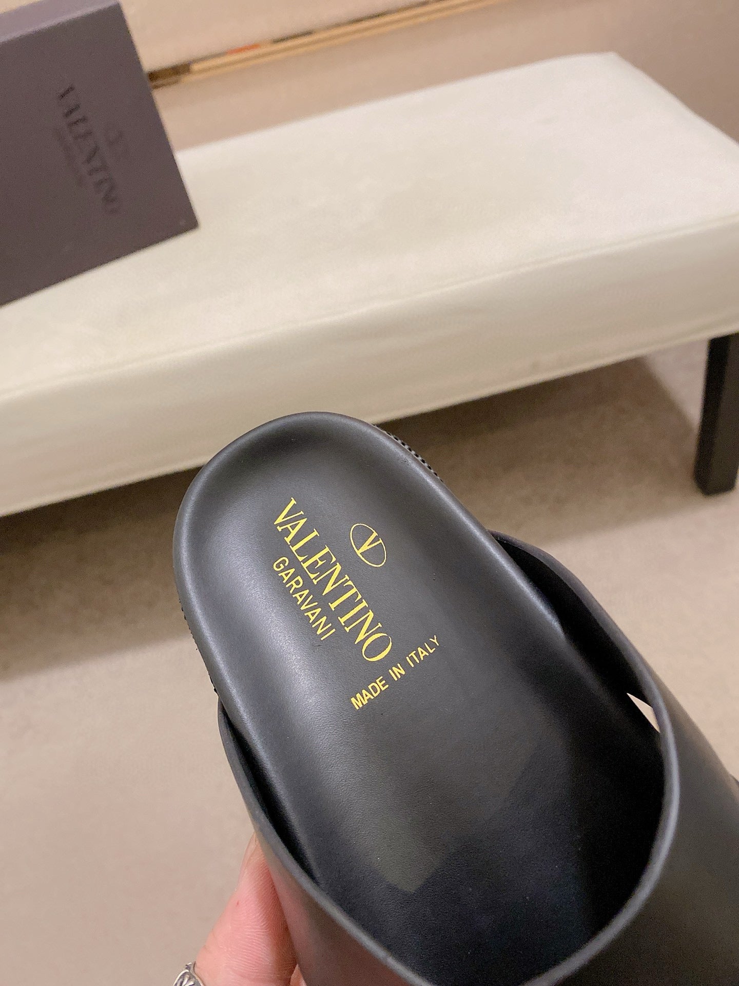 LuxluxHouse Best Quality Sandals Valentino