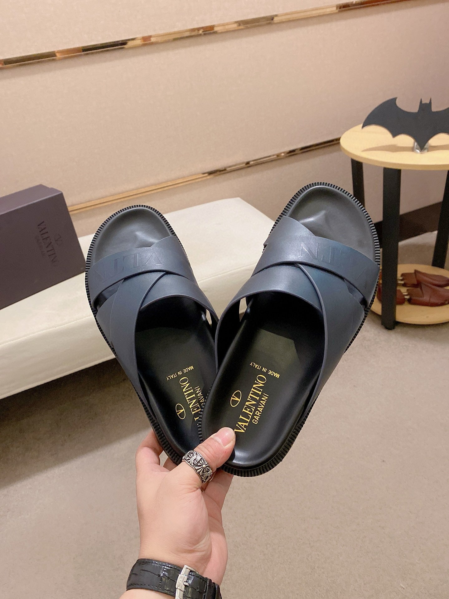 LuxluxHouse Best Quality Sandals Valentino