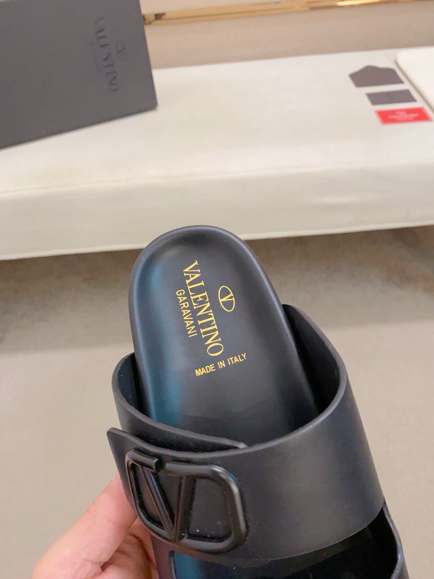 LuxluxHouse Best Quality Sandals Valentino