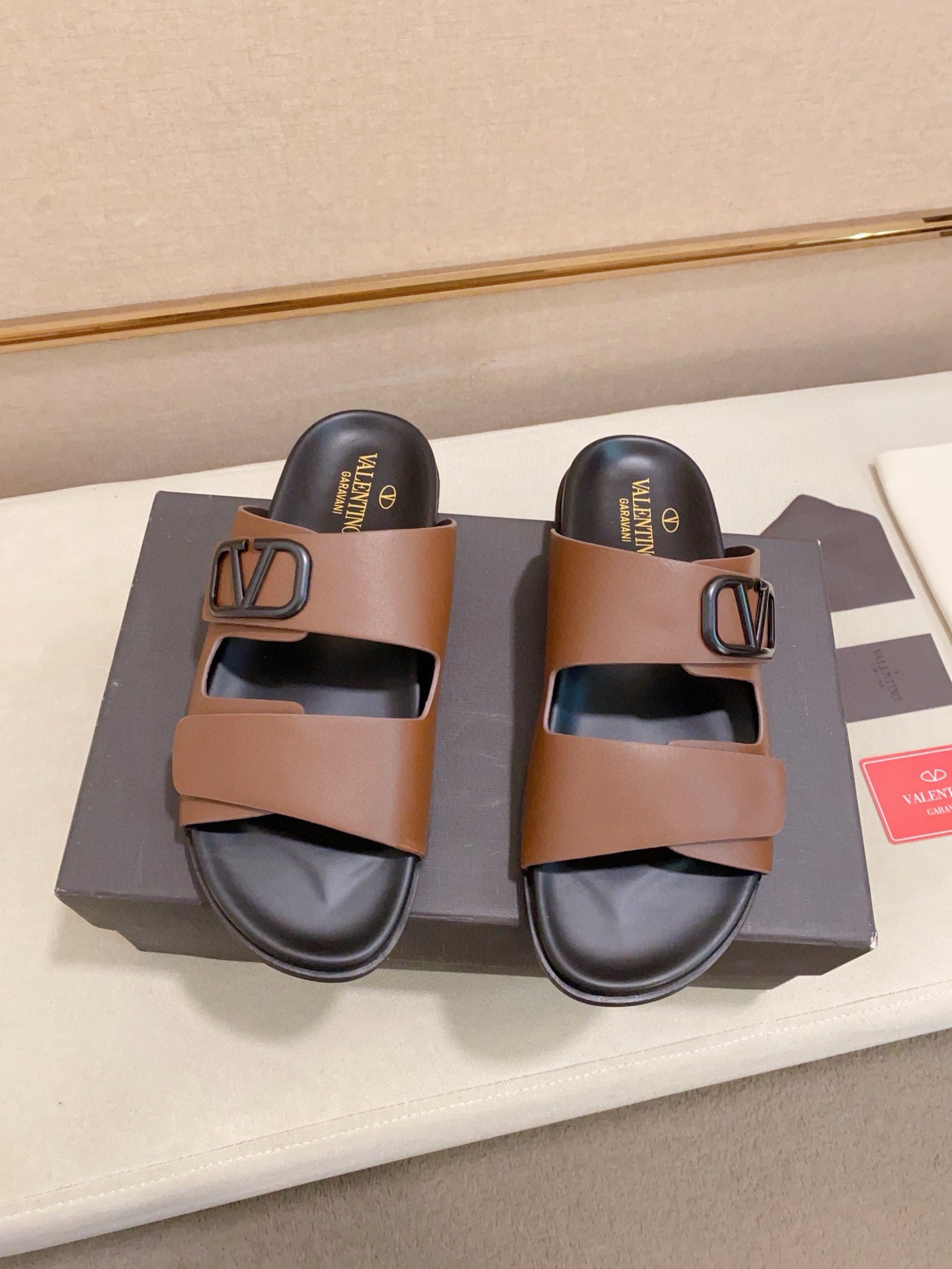 LuxluxHouse Best Quality Sandals Valentino