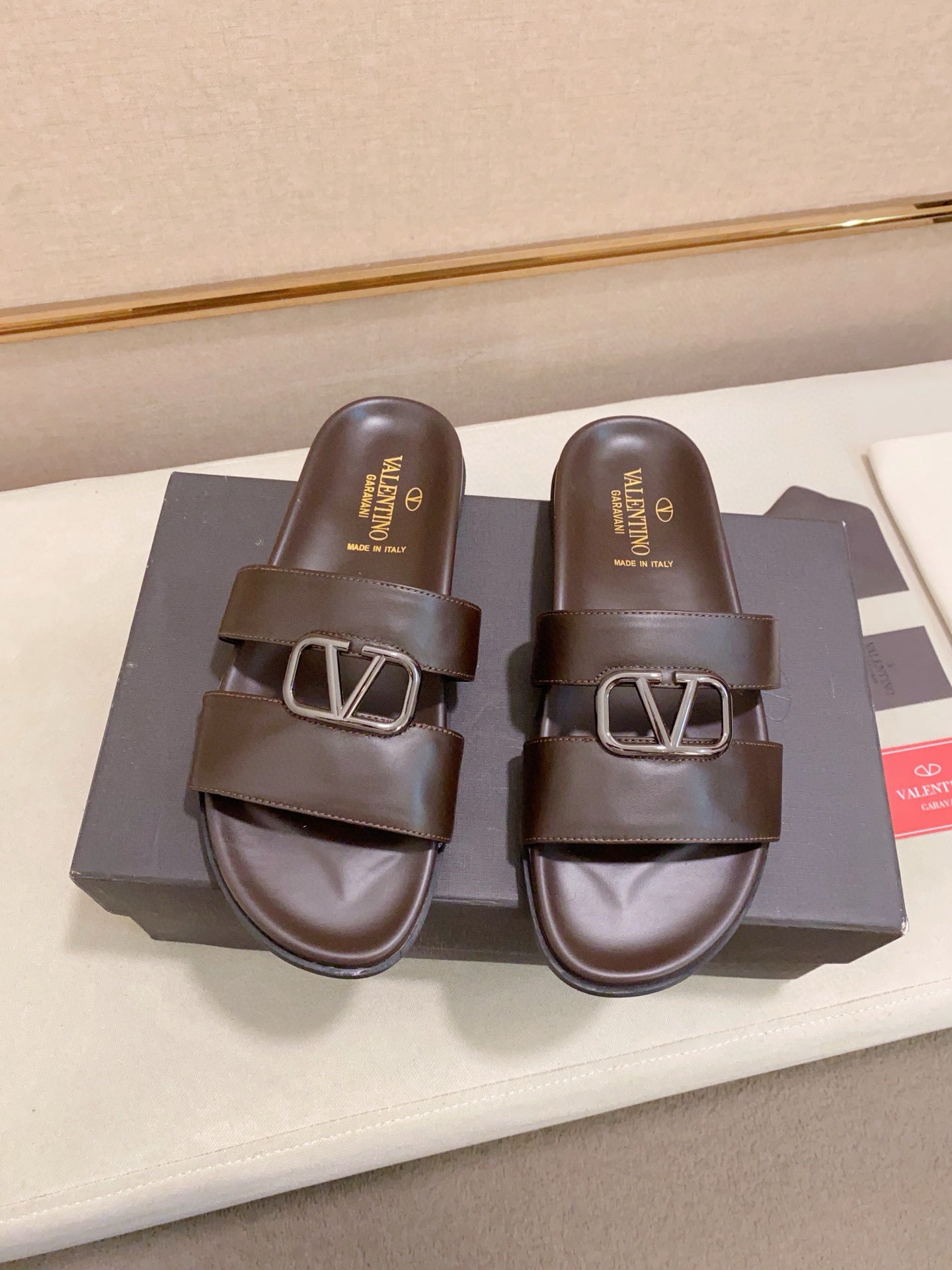 LuxluxHouse Best Quality Sandals Valentino