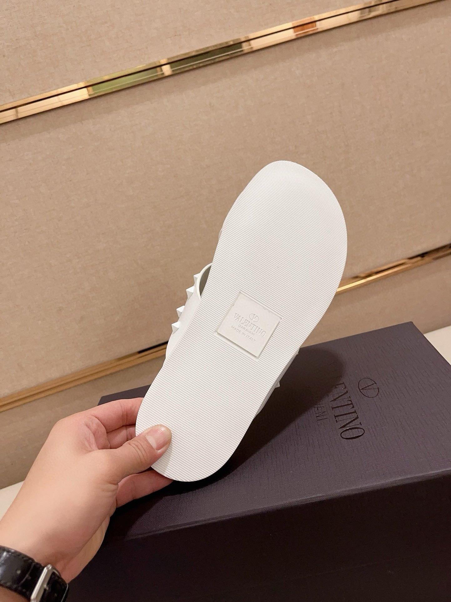 LuxluxHouse Best Quality Sandals Valentino