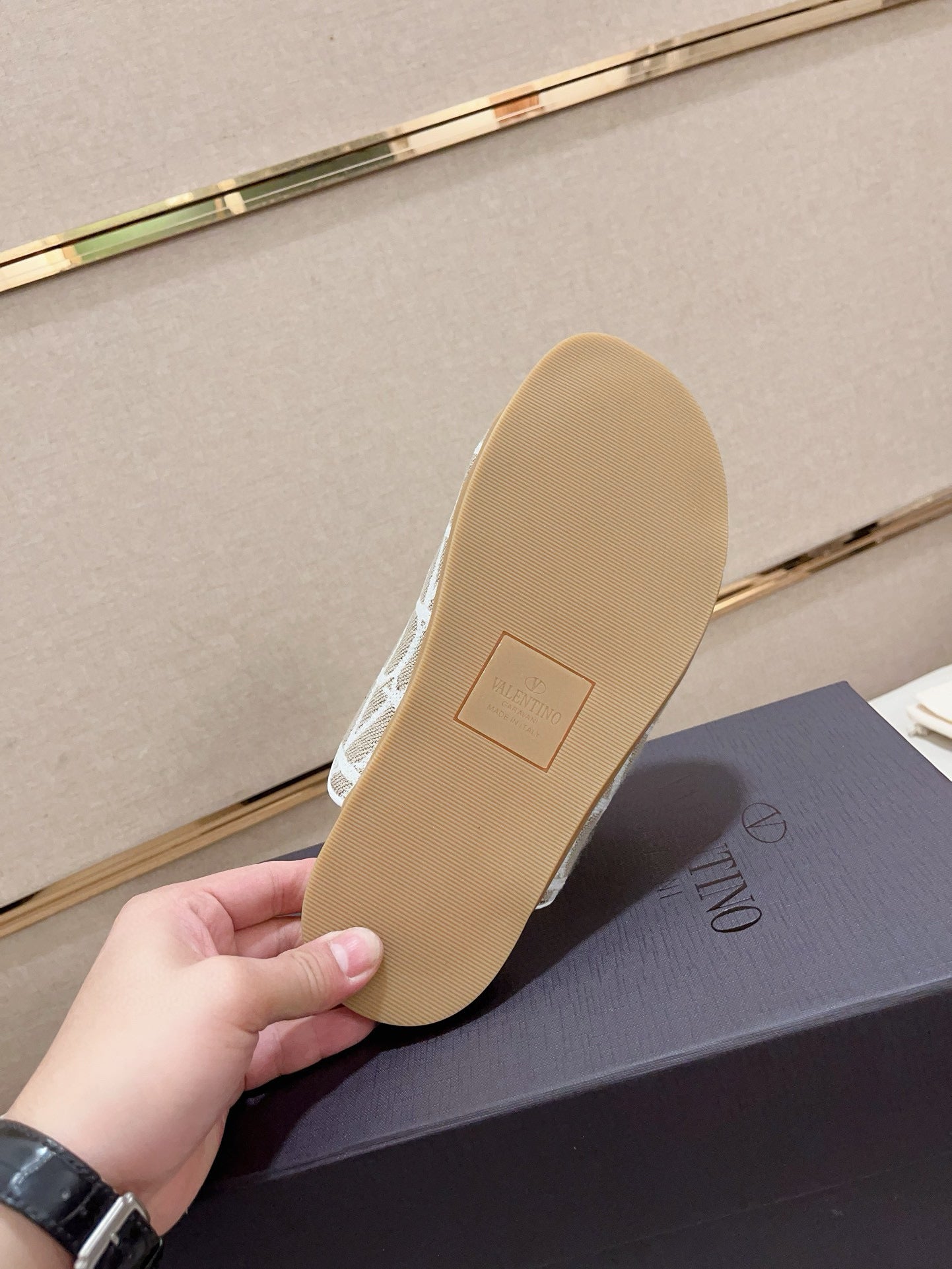 LuxluxHouse Best Quality Sandals Valentino