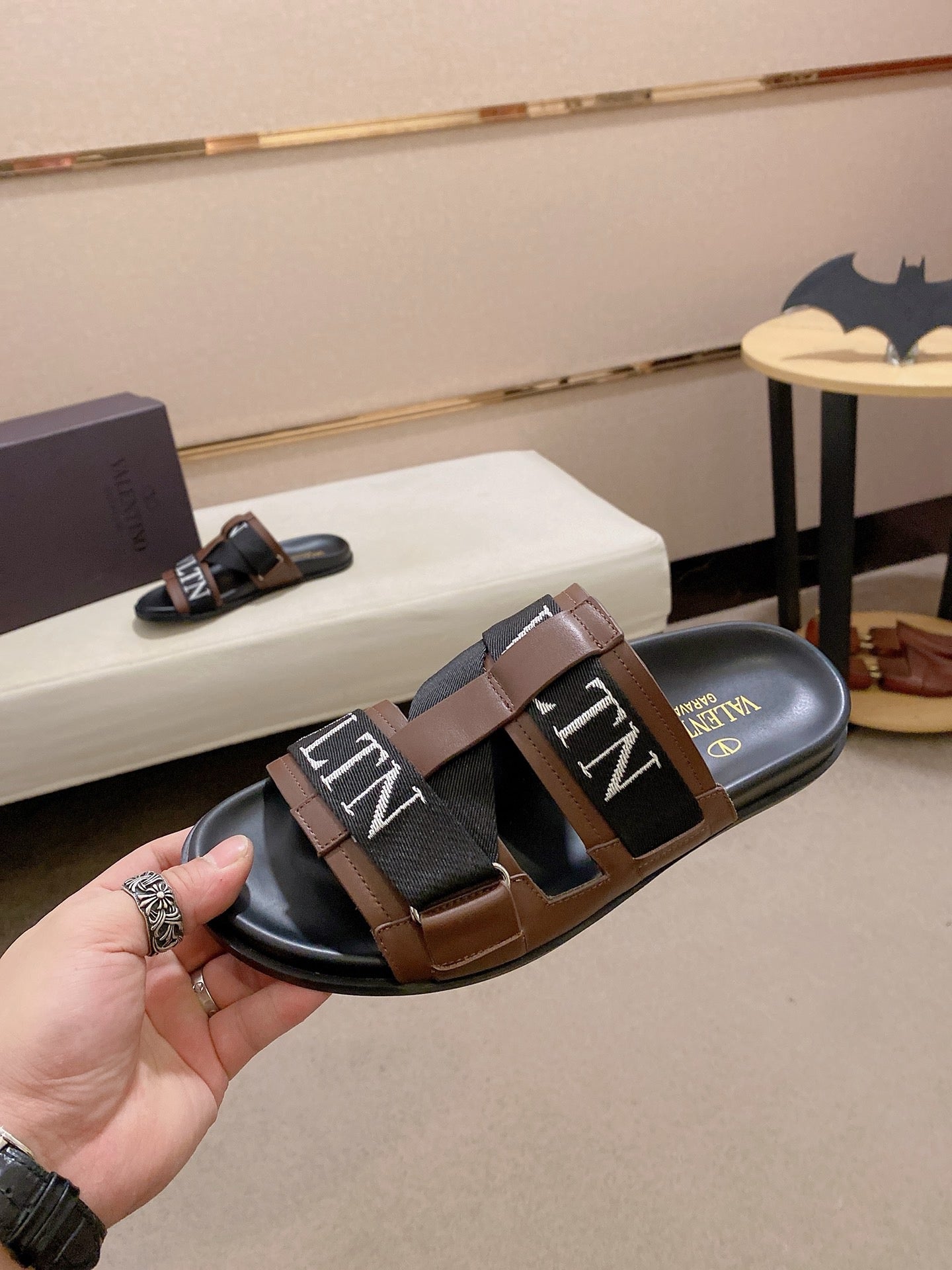 LuxluxHouse Best Quality Sandals Valentino