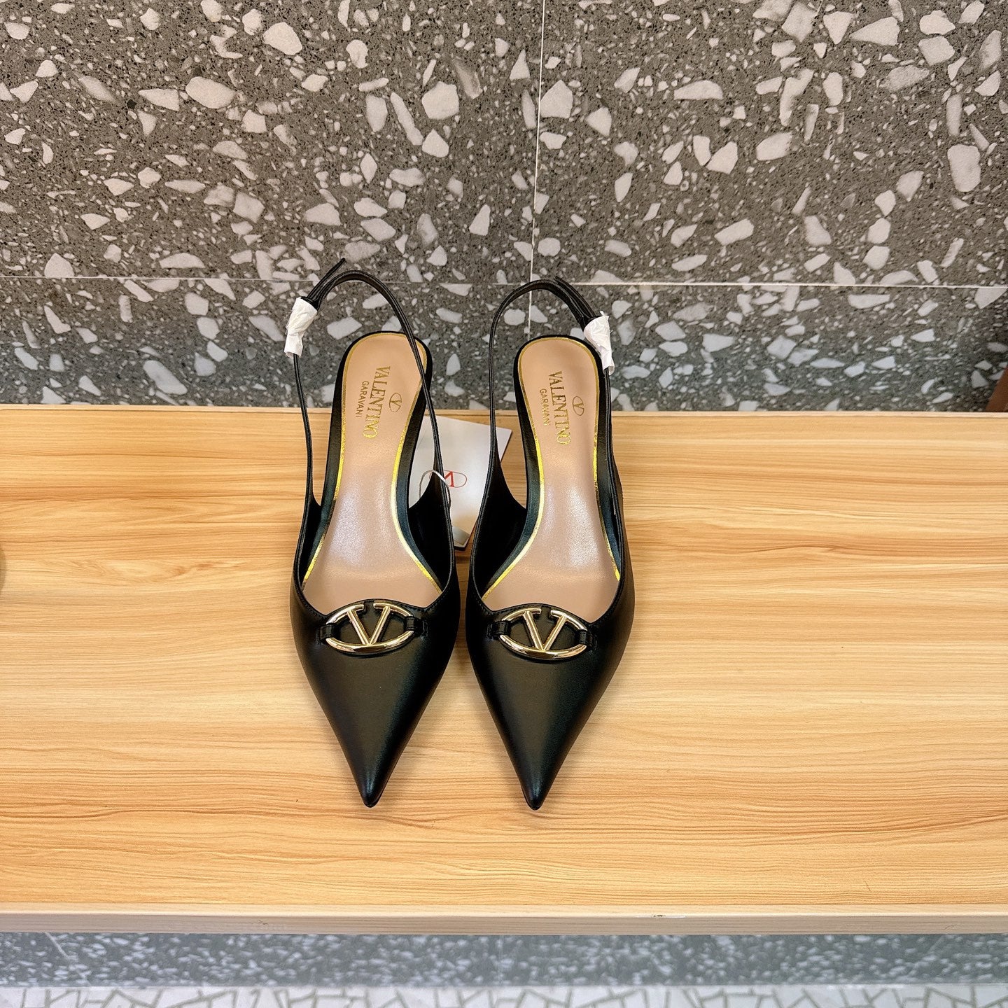LuxluxHouse Best Quality Valentino Women Shoes