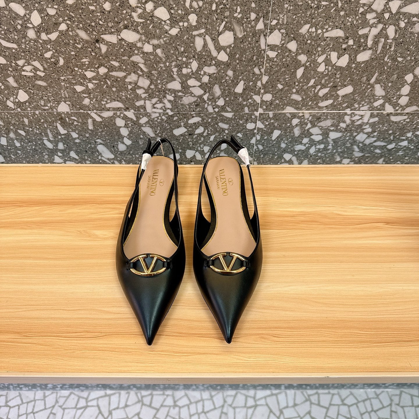 LuxluxHouse Best Quality Valentino Women Shoes