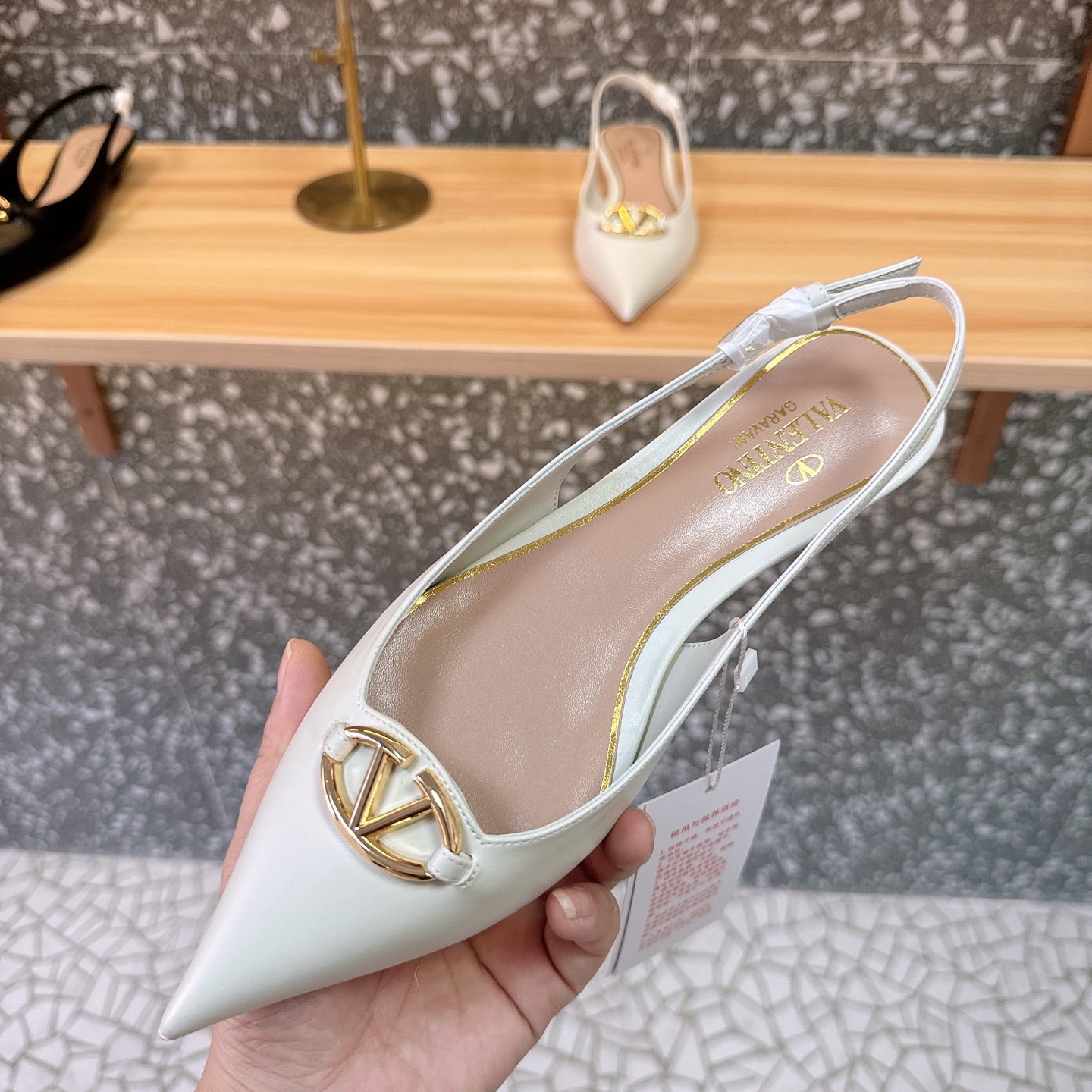 LuxluxHouse Best Quality Valentino Women Shoes