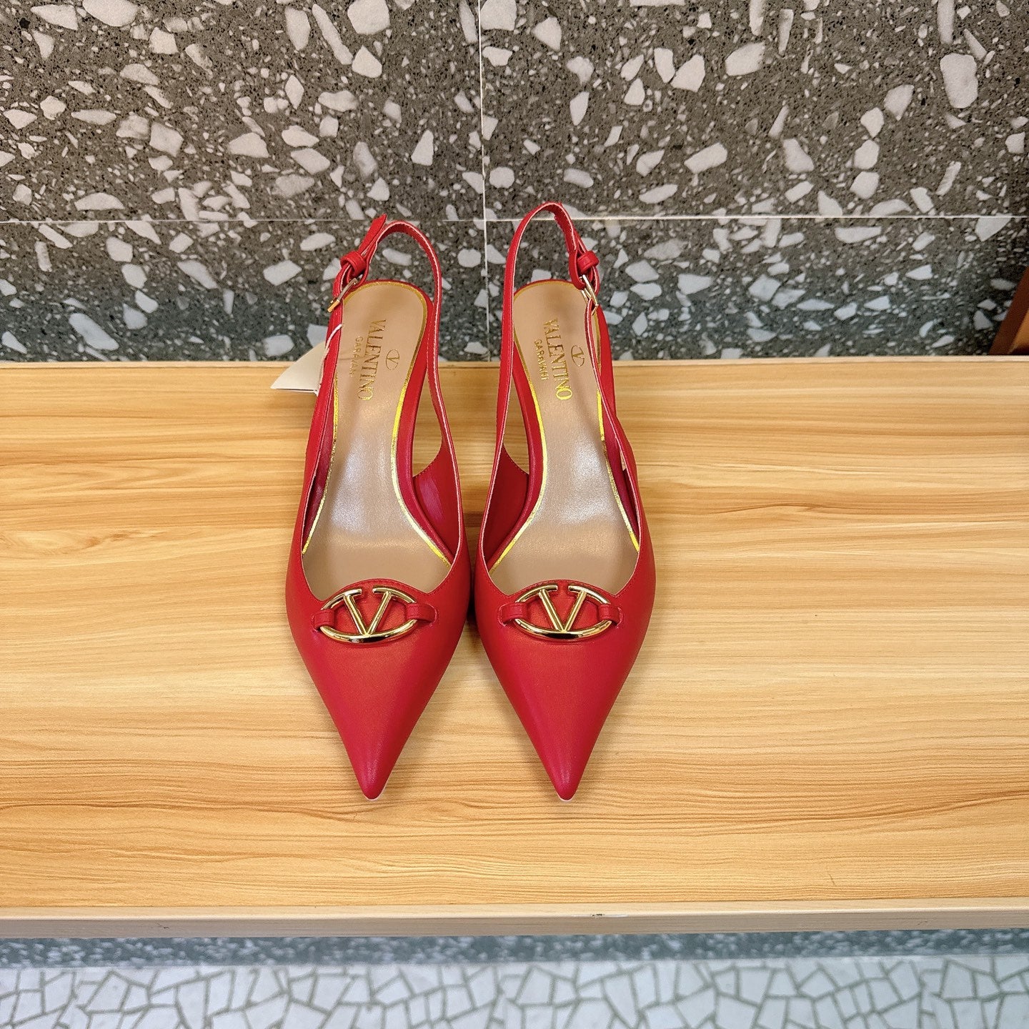 LuxluxHouse Best Quality Valentino Women Shoes