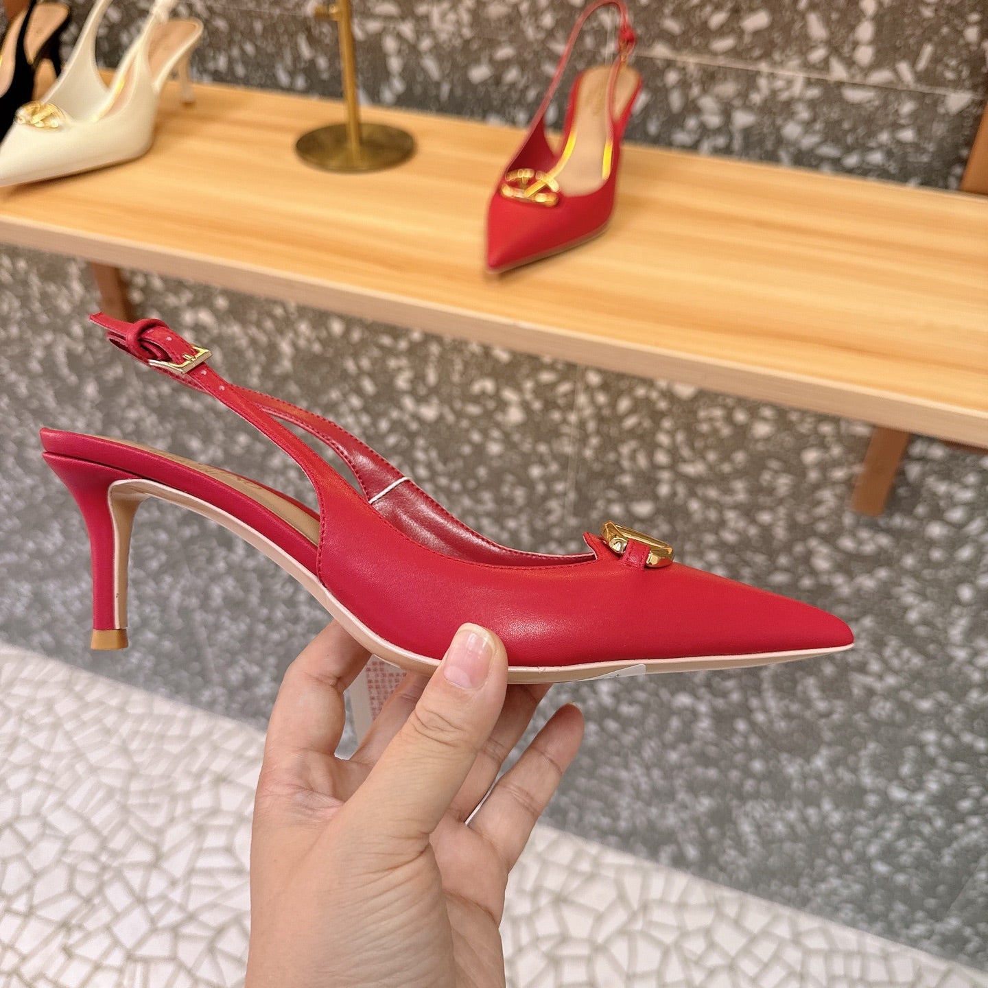 LuxluxHouse Best Quality Valentino Women Shoes