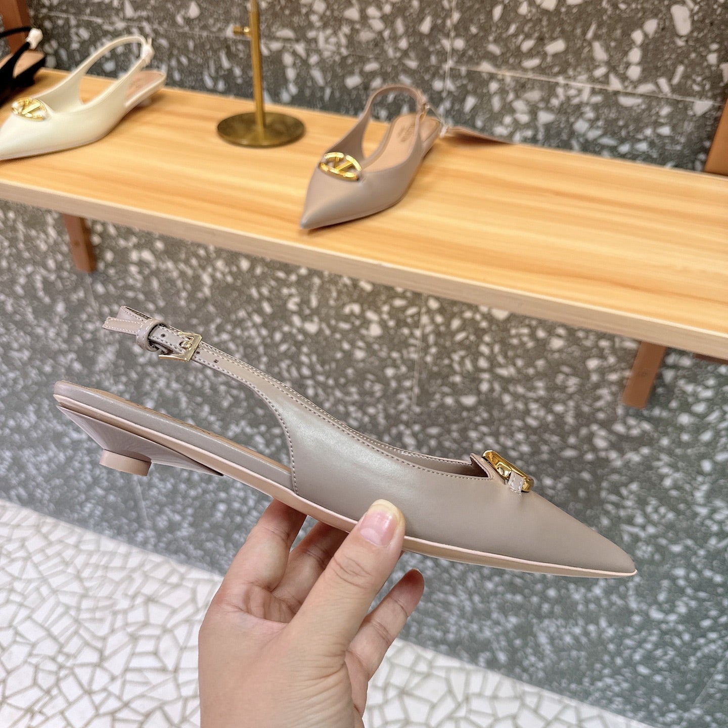 LuxluxHouse Best Quality Valentino Women Shoes