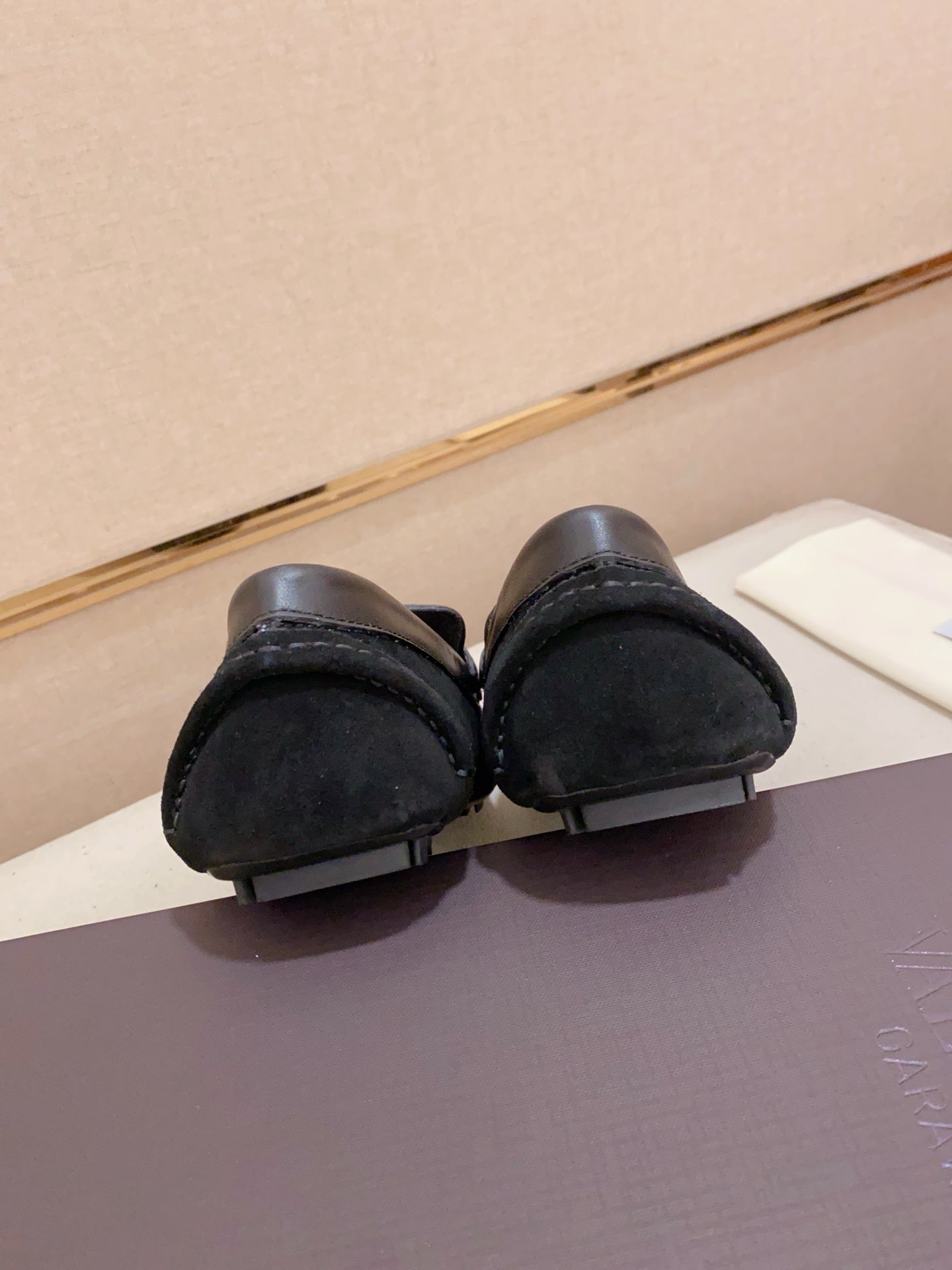 LuxluxHouse Best Quality Shoes Valentino