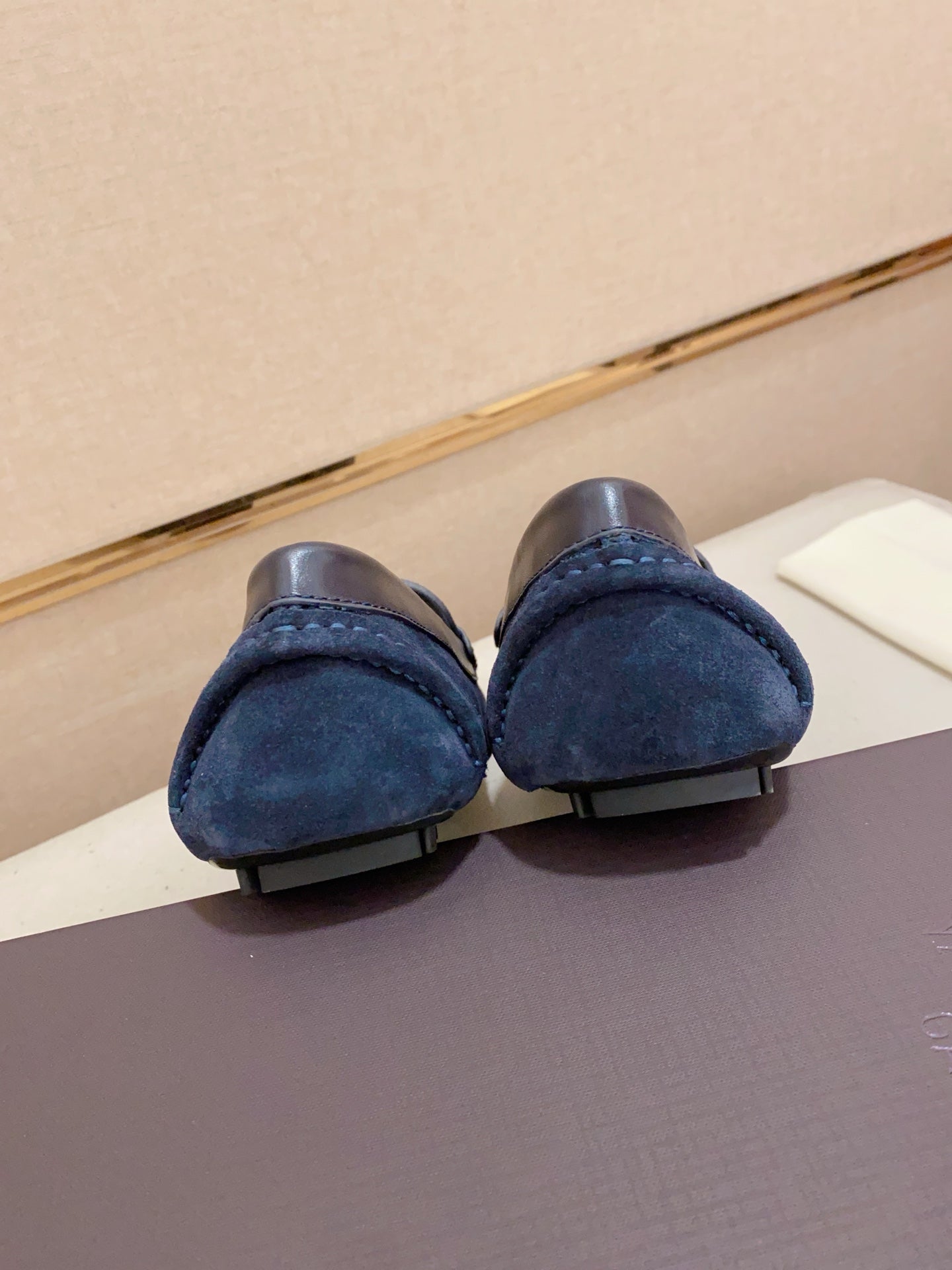 LuxluxHouse Best Quality Shoes Valentino