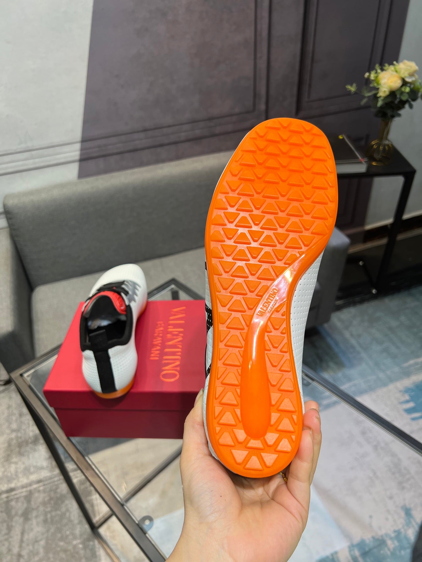 LuxluxHouse Best Quality Shoes Valentino